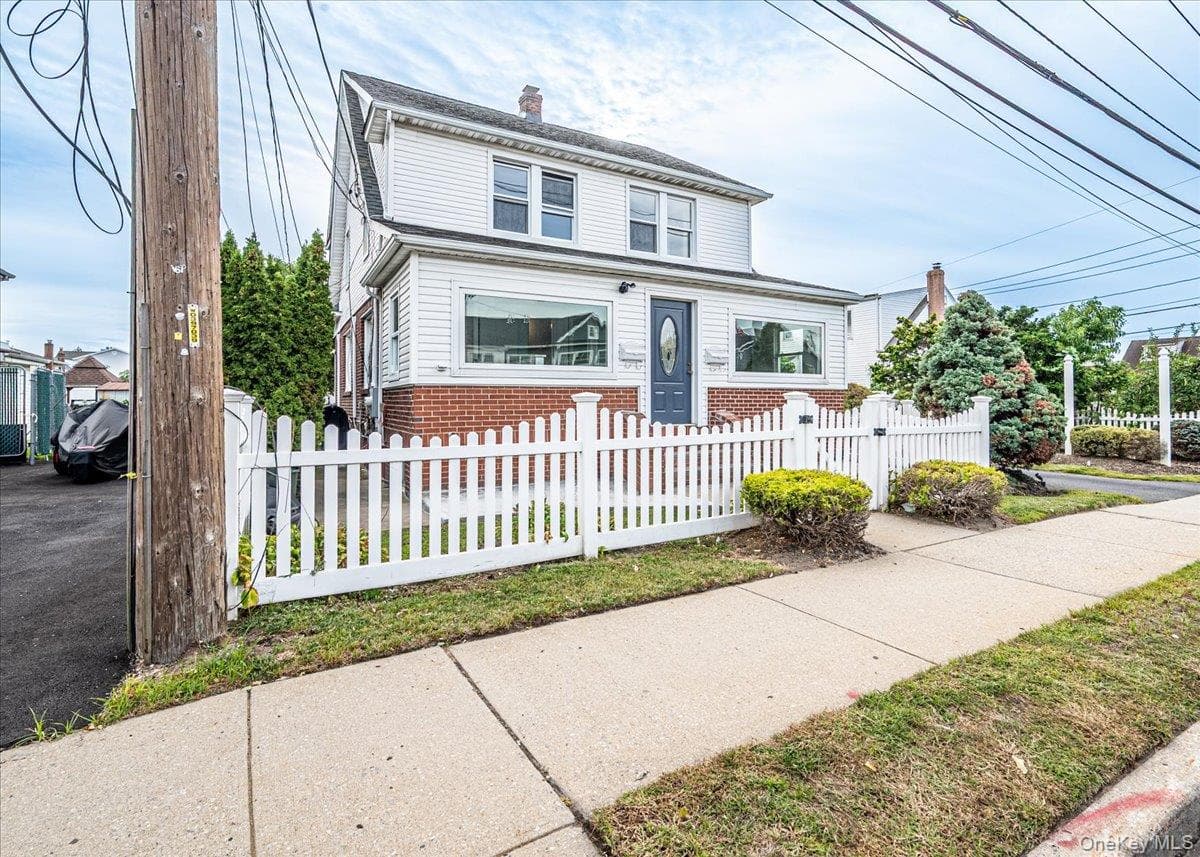 557 Newbridge Road thumbnail 4