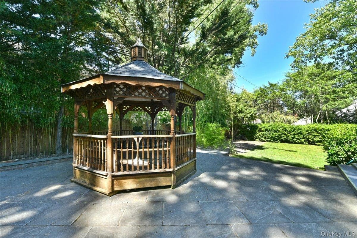 9 Nassau Drive thumbnail 29