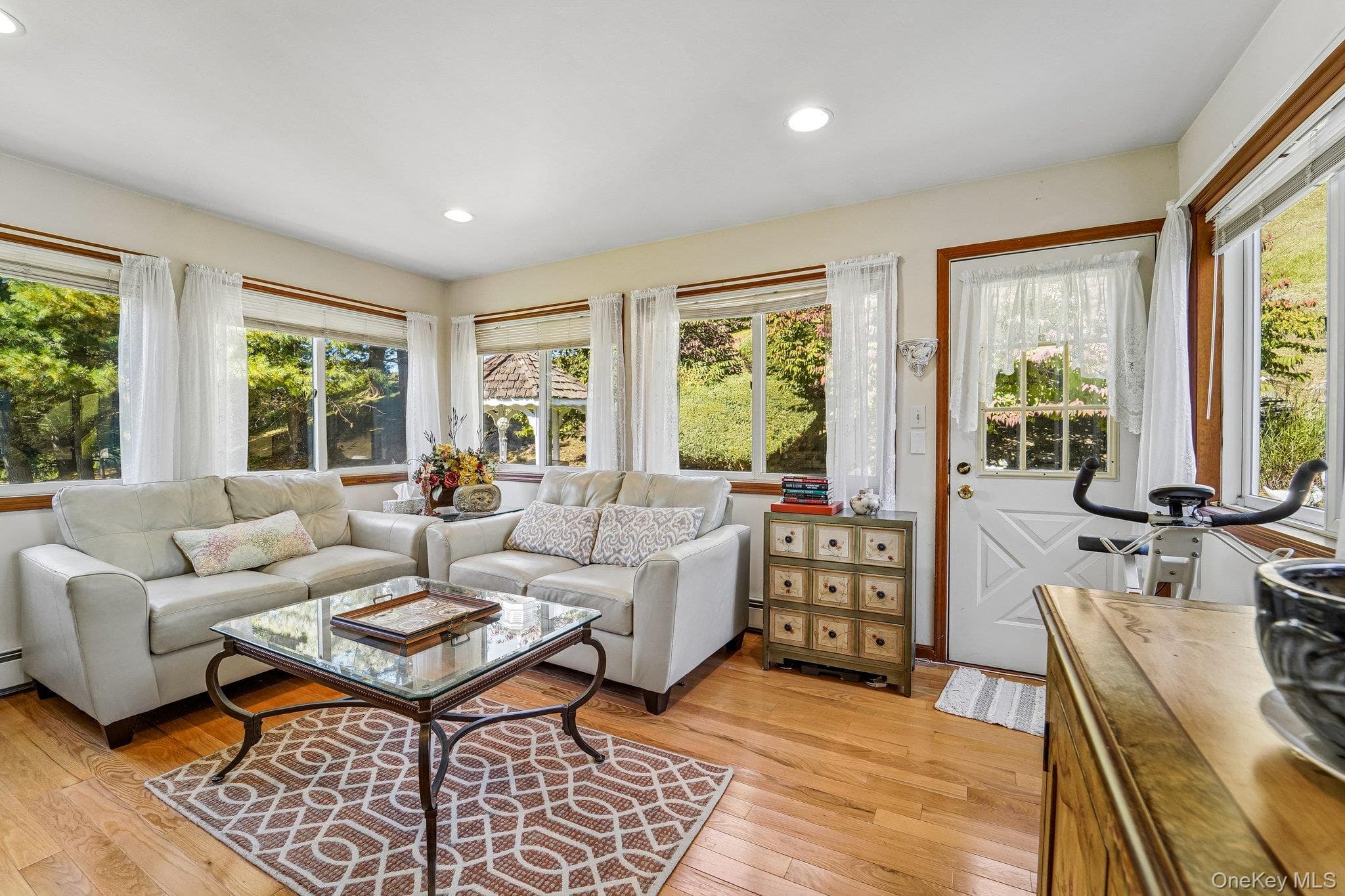 33 John F Kennedy Drive thumbnail 14