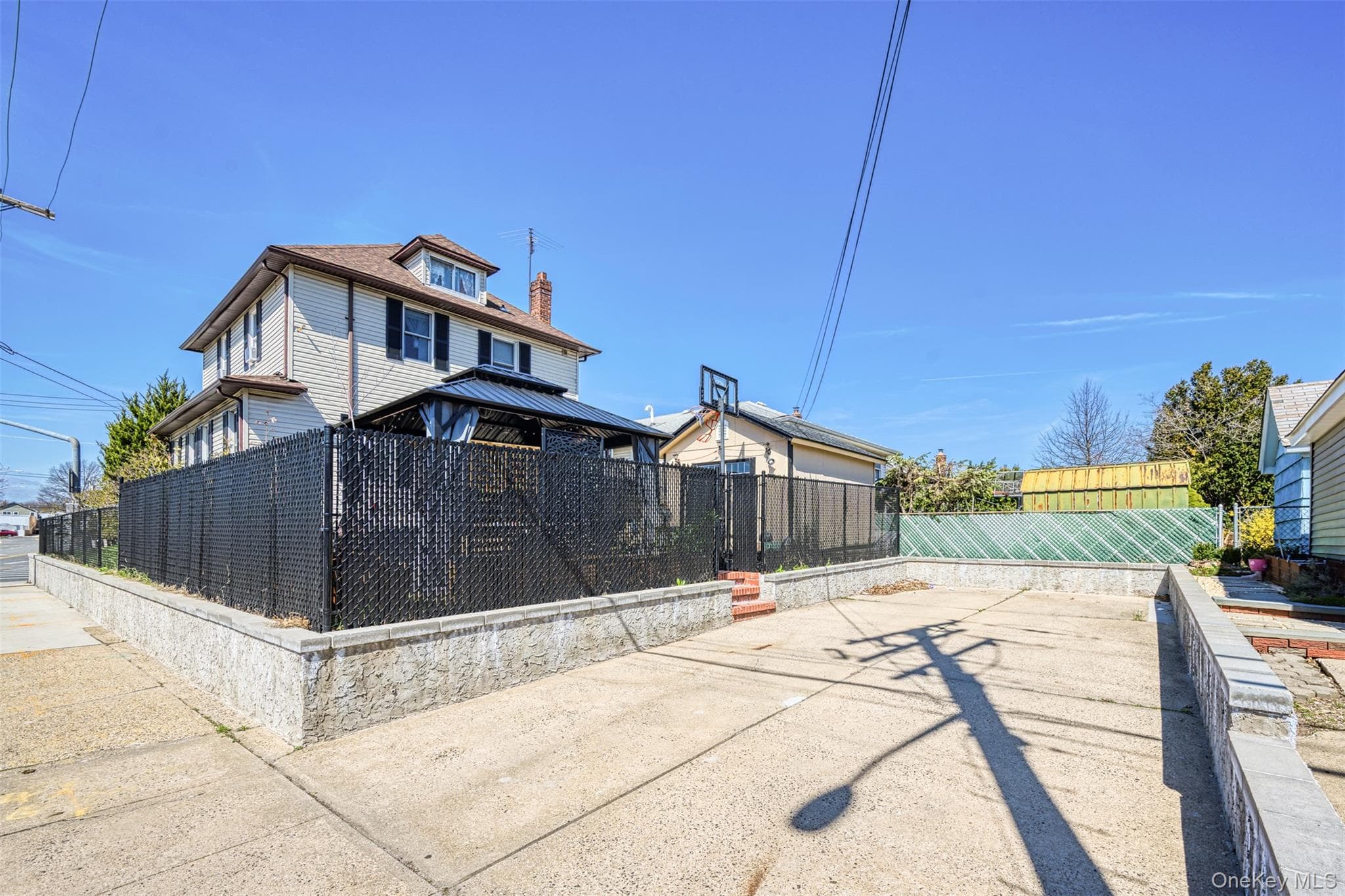50 New Hyde Park Road thumbnail 45