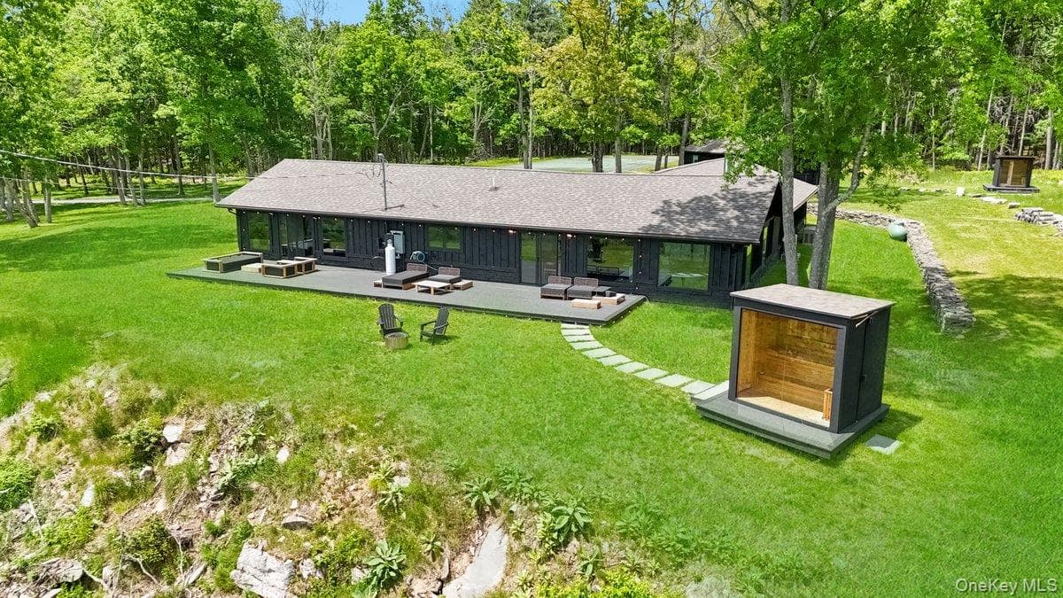 125 Mapes Road thumbnail 41