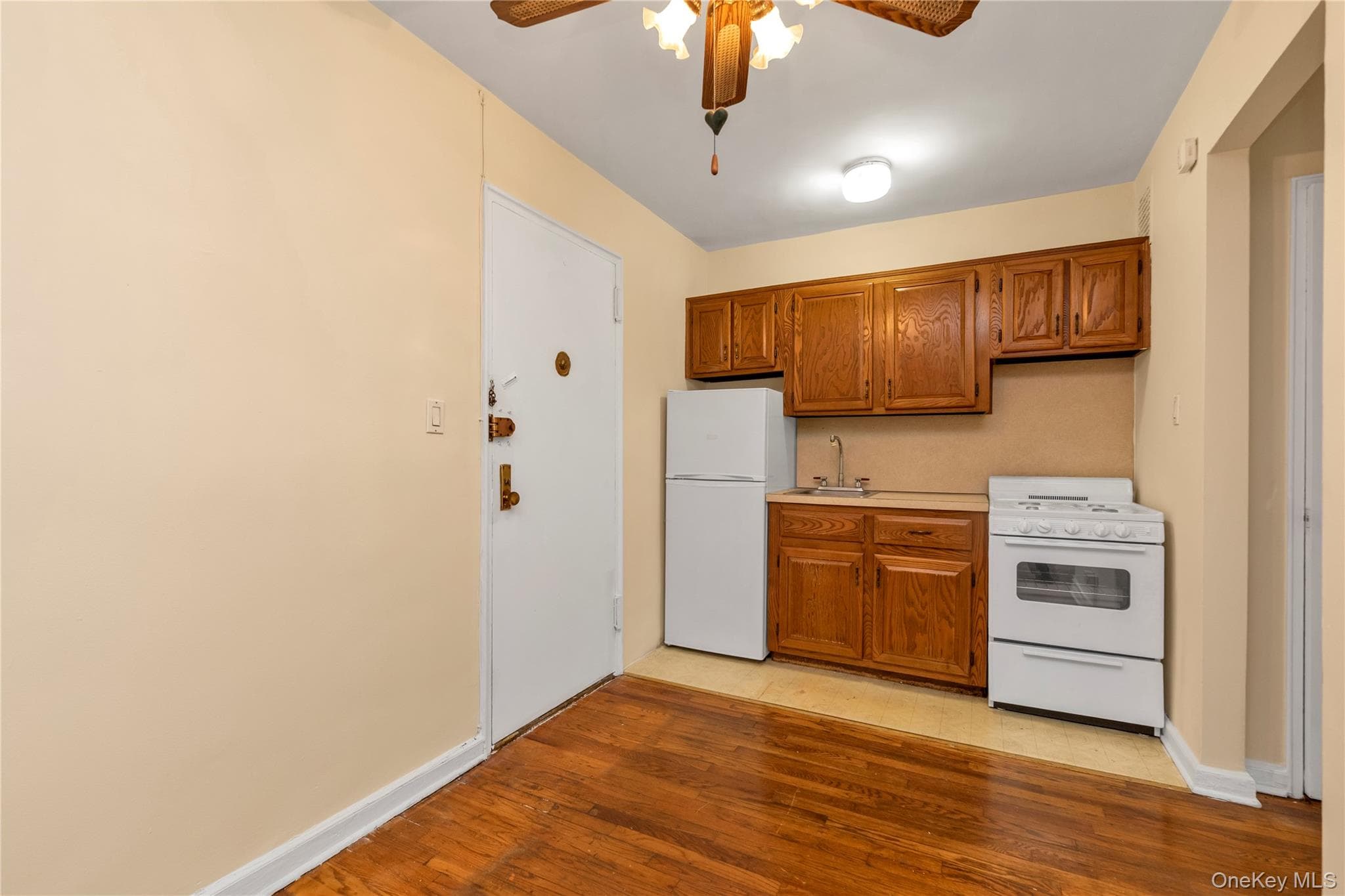 141-60 84th Road Unit: 3G thumbnail 6