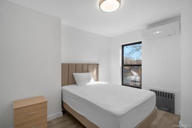 155 Clifton Place thumbnail 11