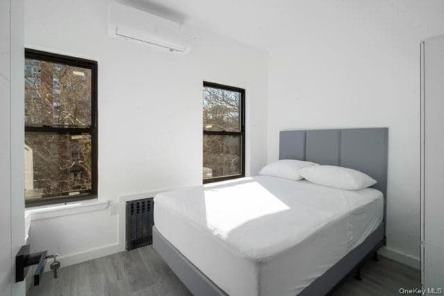 155 Clifton Place thumbnail 15