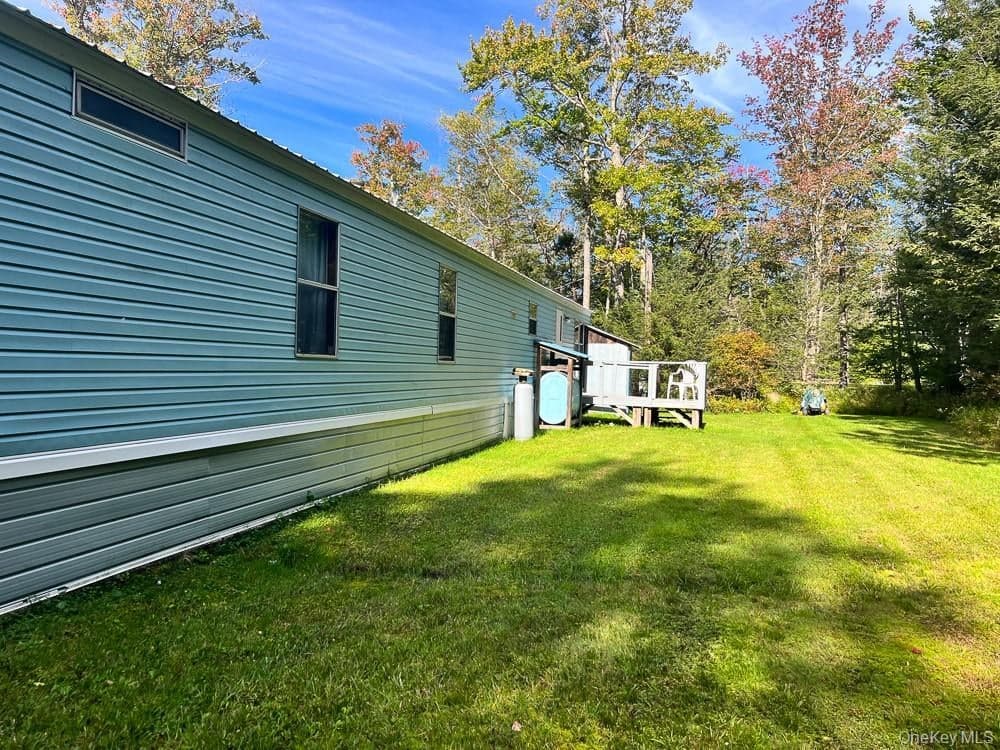 184 Seeman Road thumbnail 35