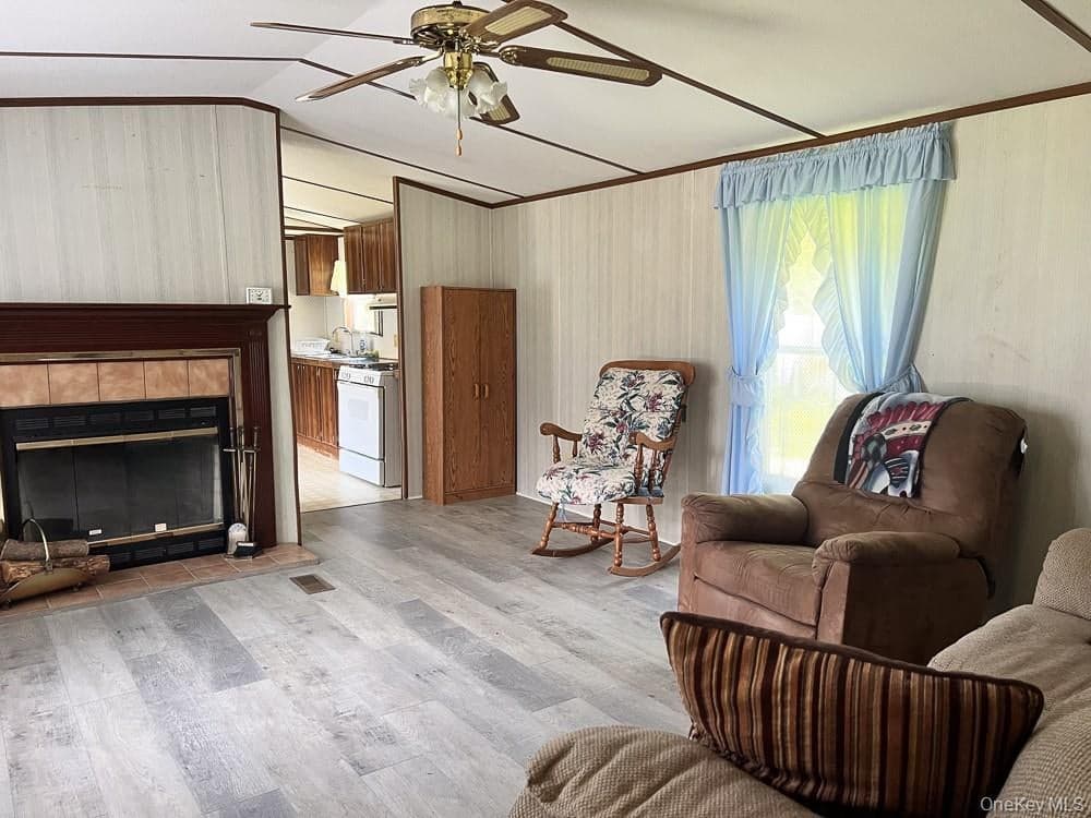 184 Seeman Road thumbnail 11