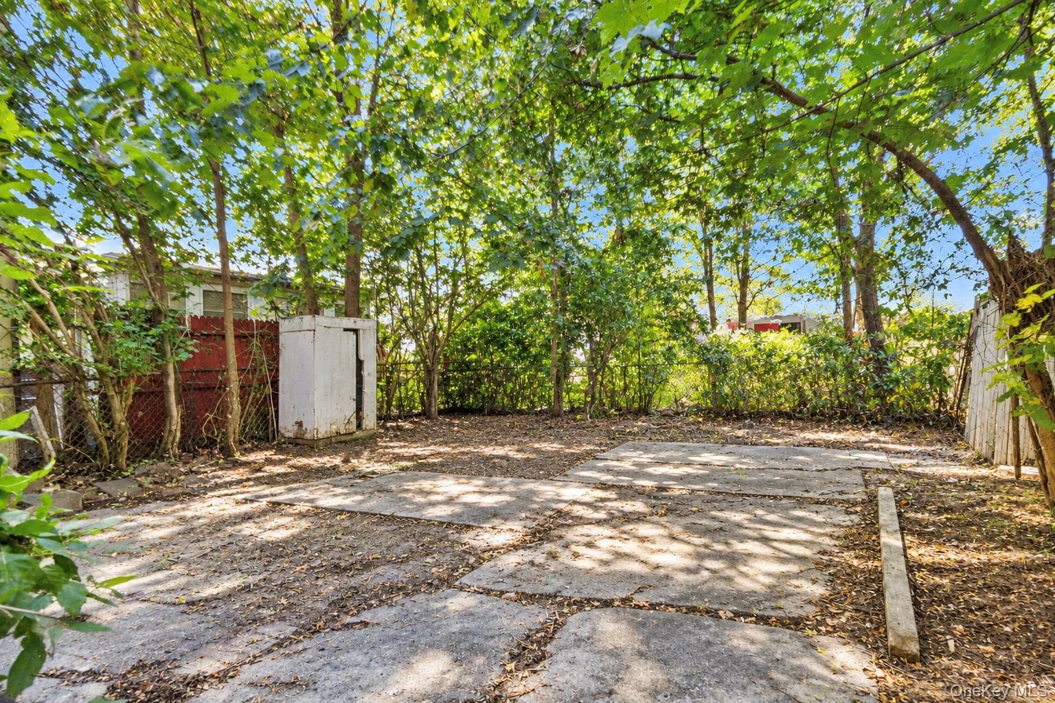 2140 Mapes Avenue thumbnail 9