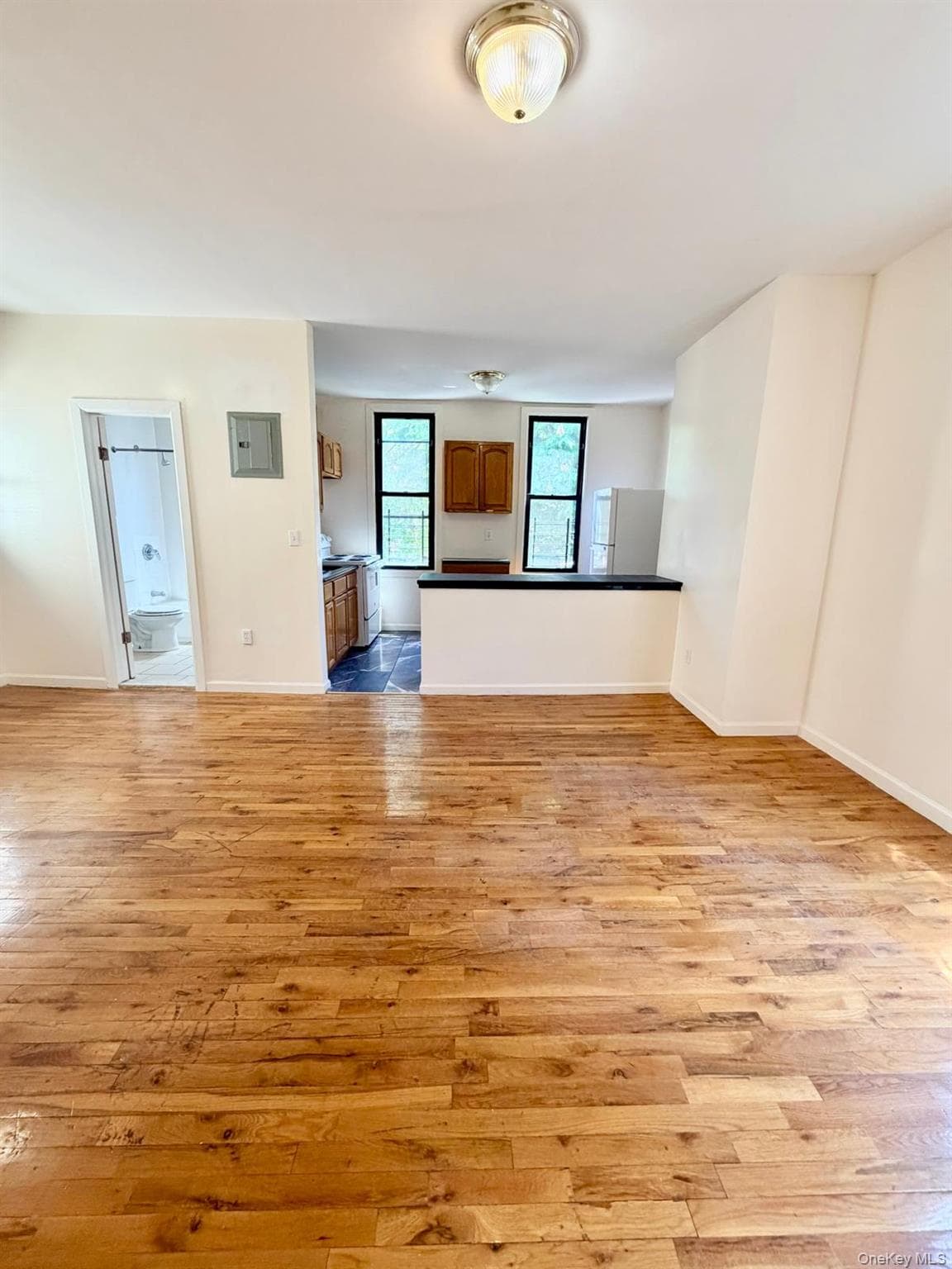 2304 Bassford Avenue thumbnail 6