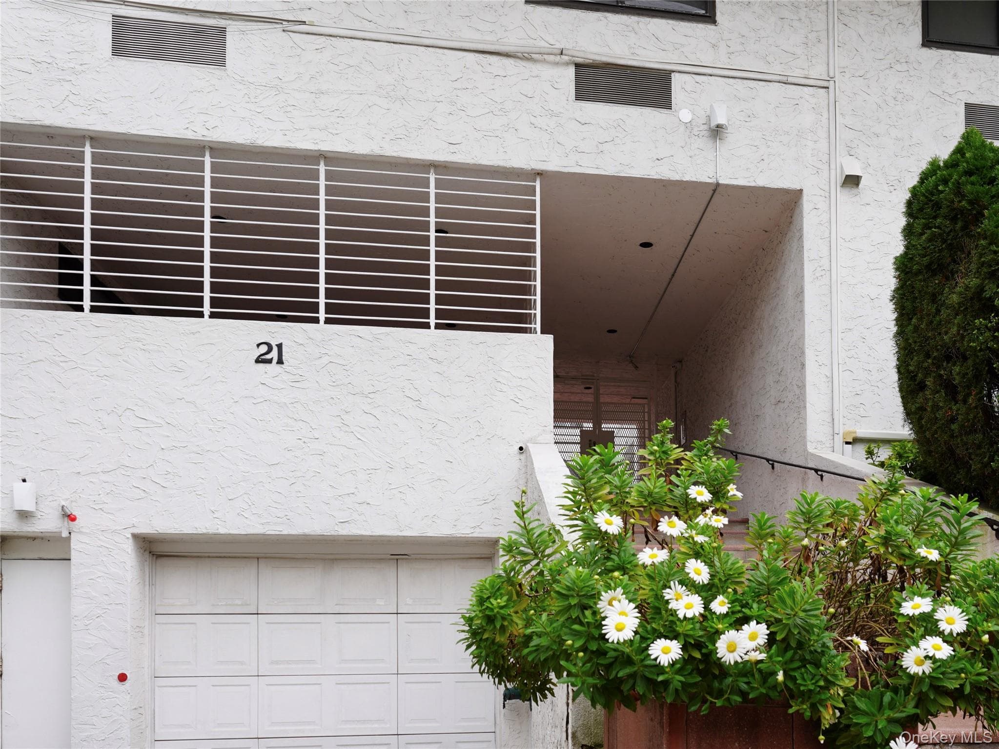 21 Canterbury Road Unit: 4 thumbnail 2