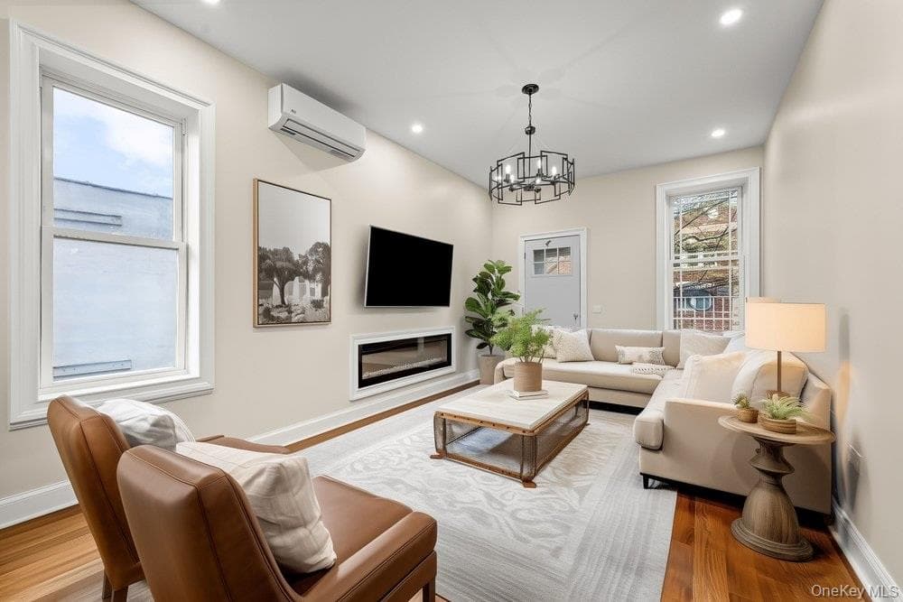 639 Watkins Street thumbnail 16