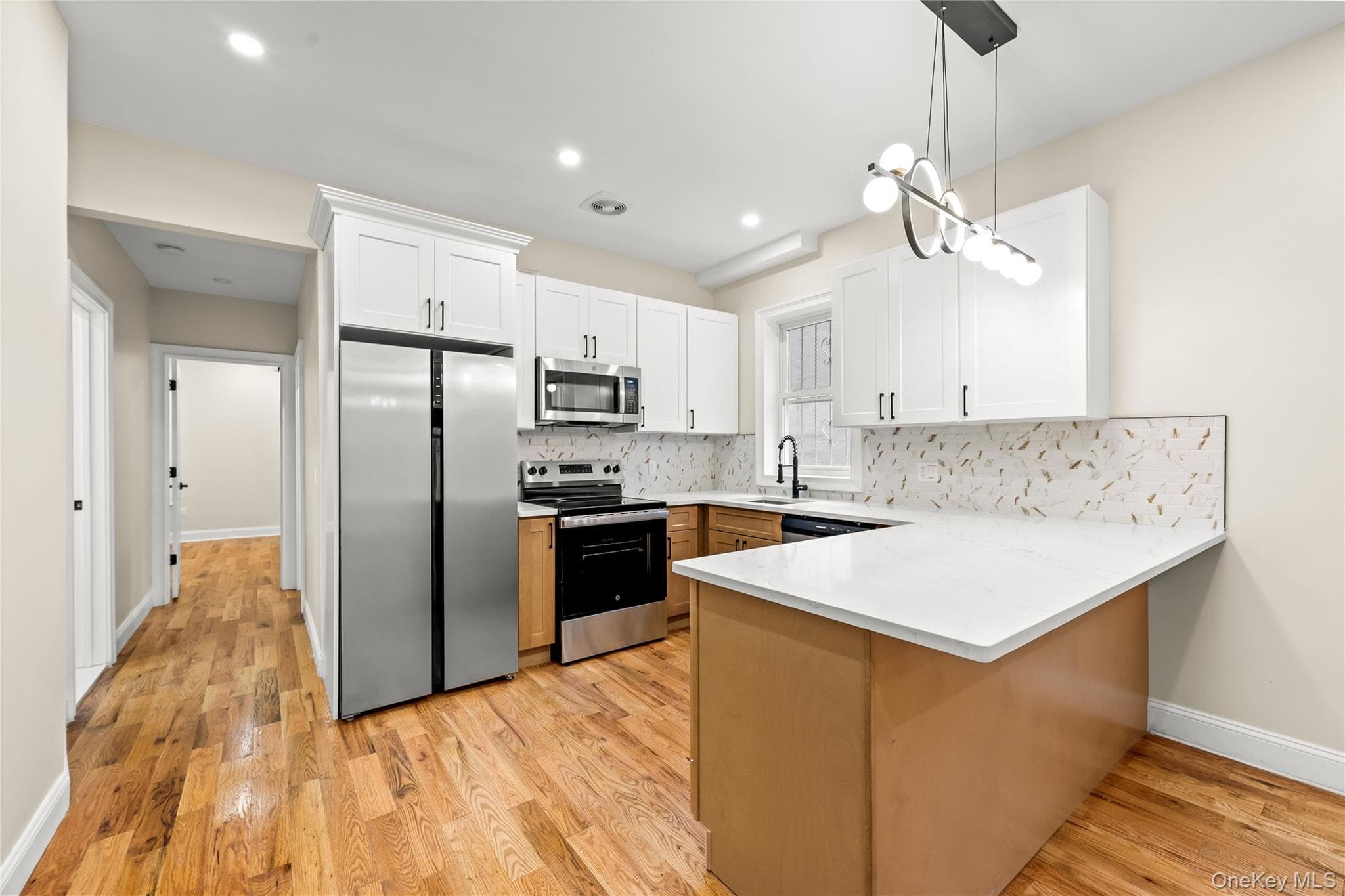 639 Watkins Street thumbnail 24