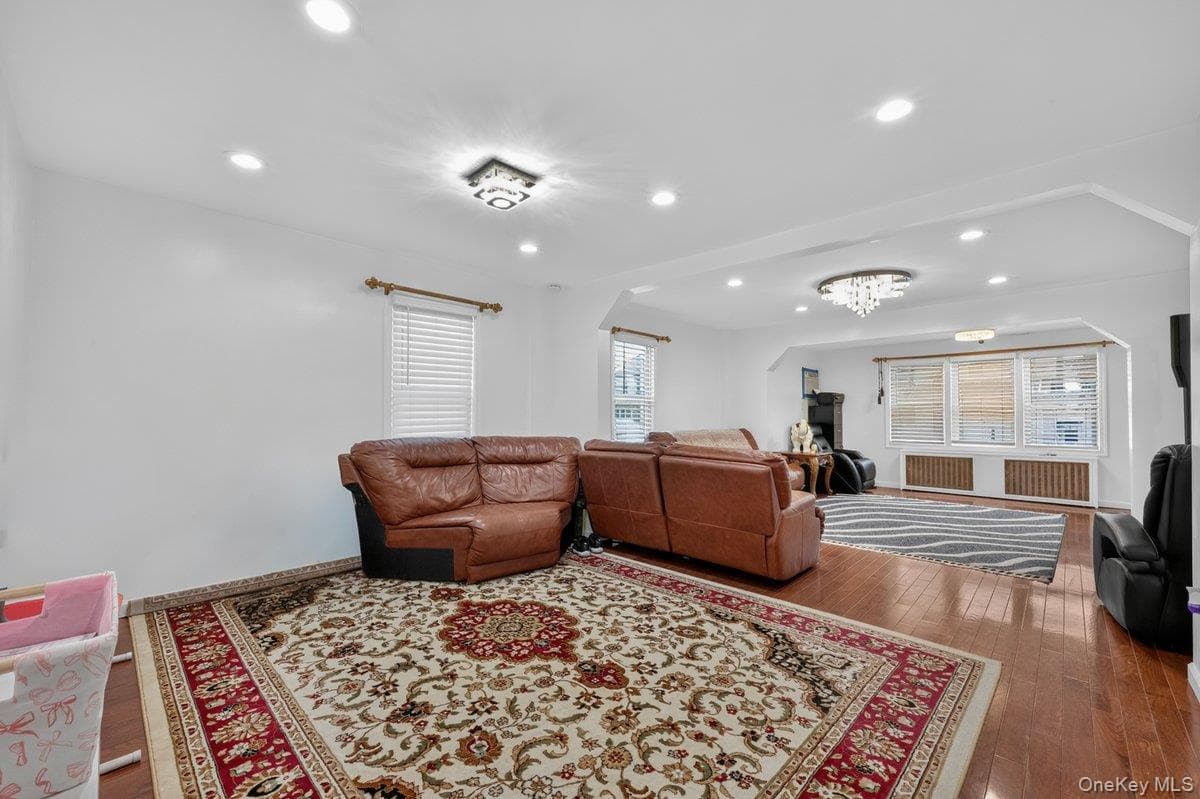 255 Cochran Place thumbnail 16