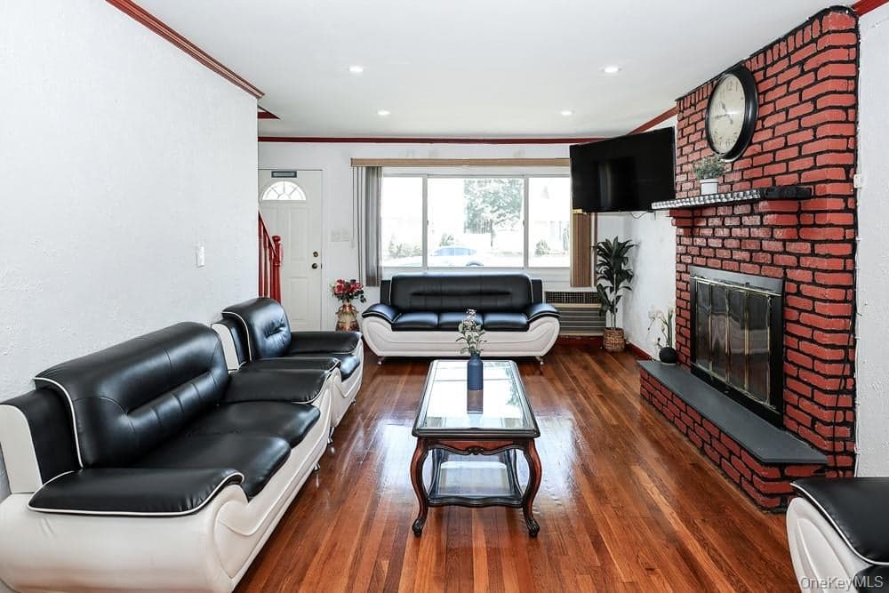 1491 Clay Street thumbnail 4