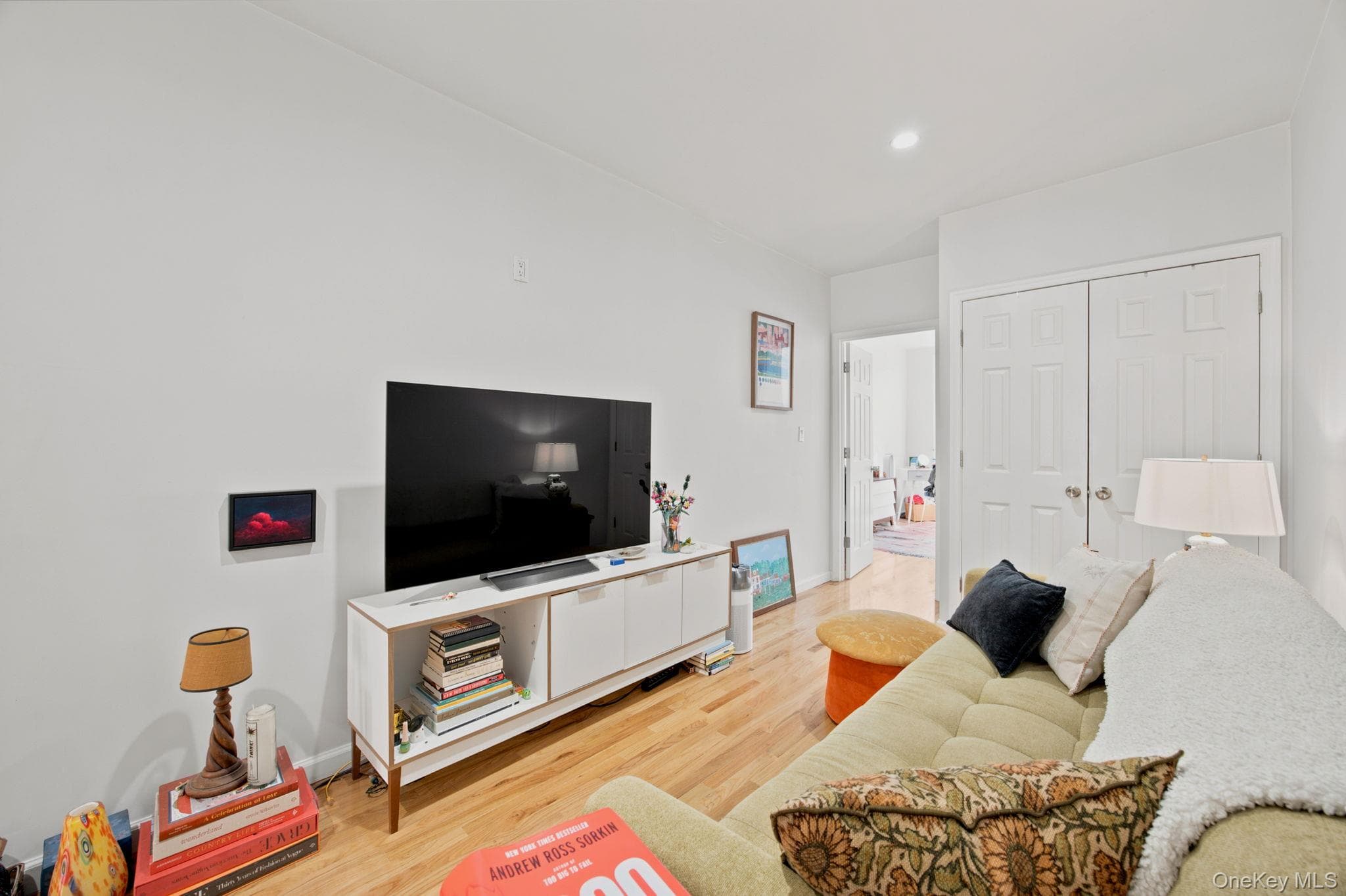 332 Manhattan Avenue thumbnail 24