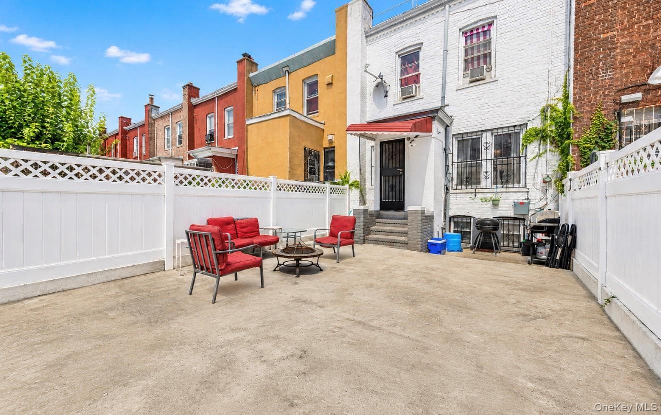 16 Adler Place thumbnail 15
