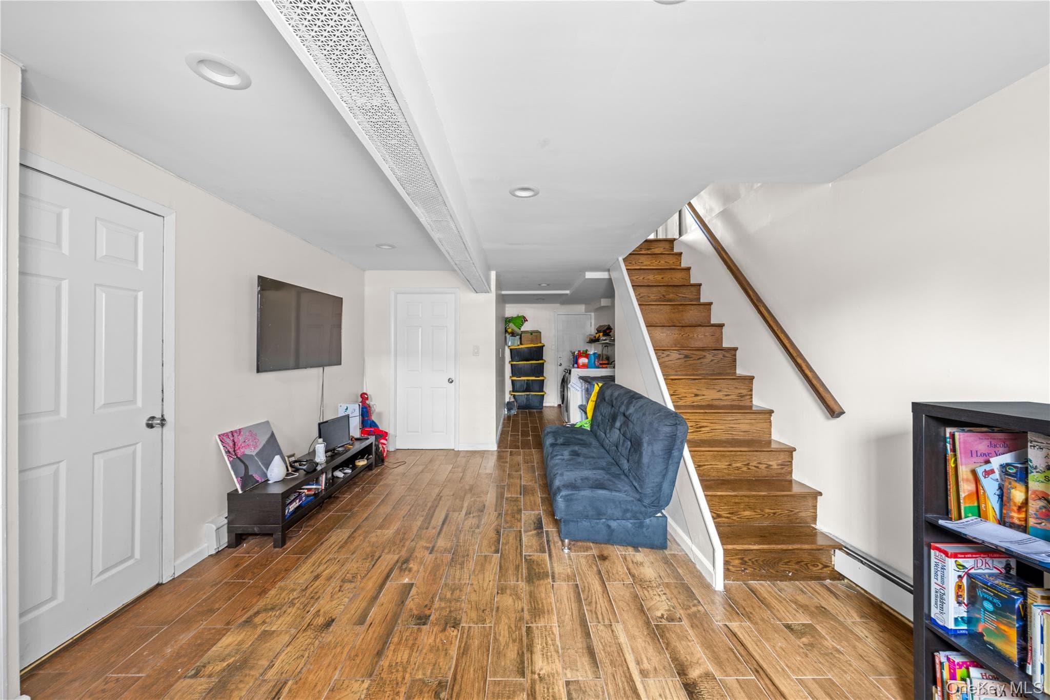 1866 E 51st Street thumbnail 6