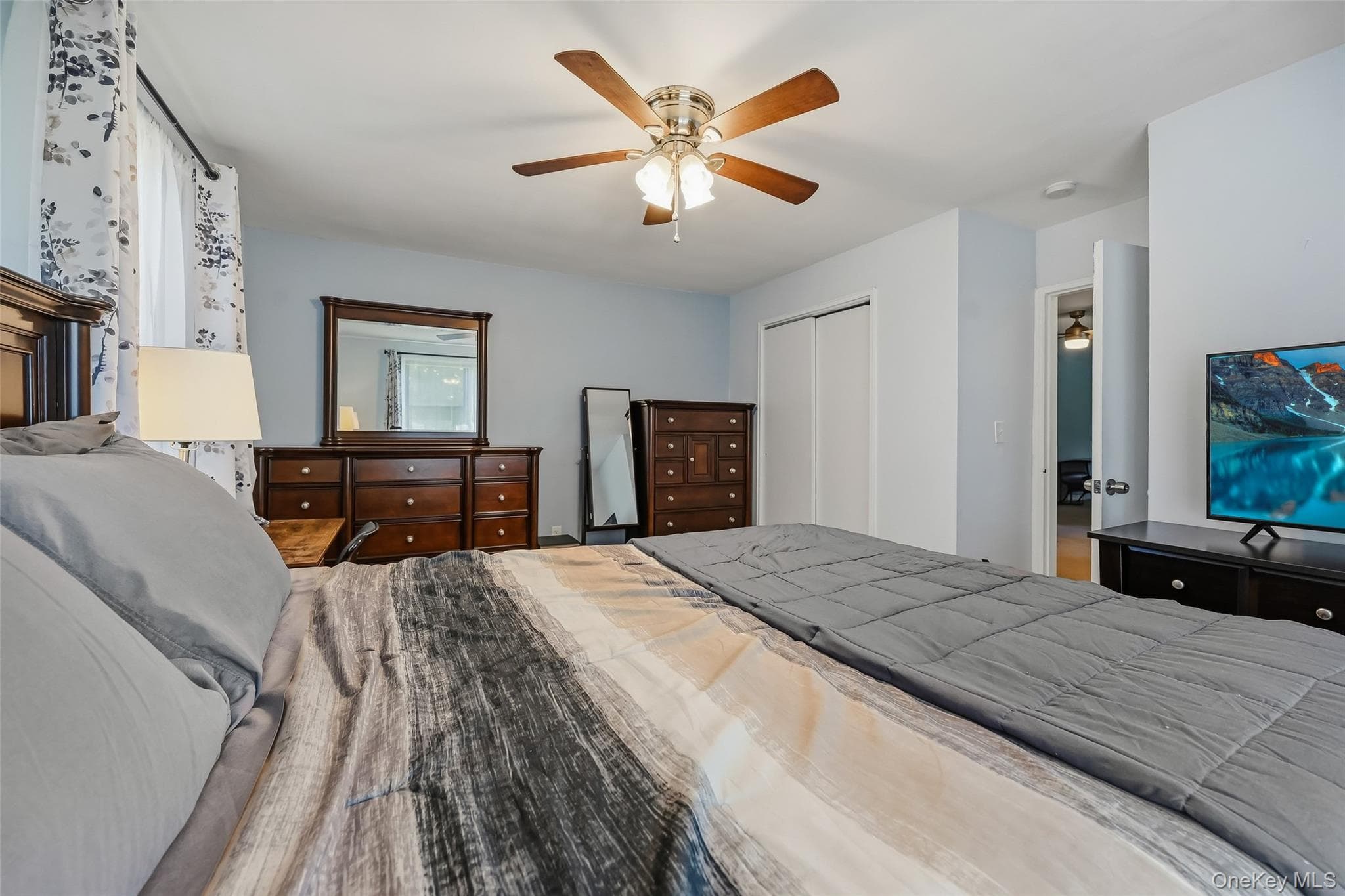 5 Oakdale Manor Unit: B20 thumbnail 16