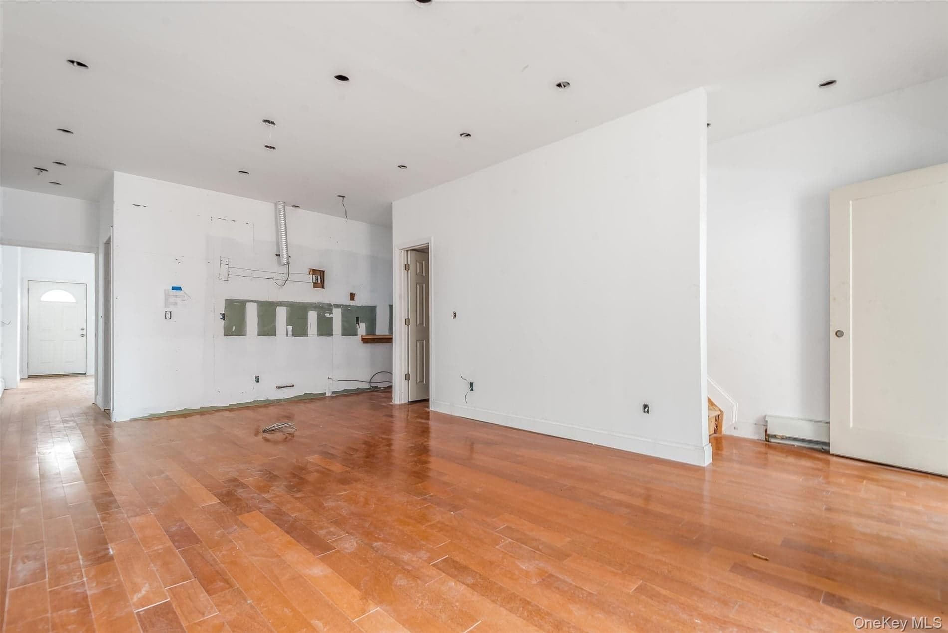 1142 Welling Court thumbnail 4