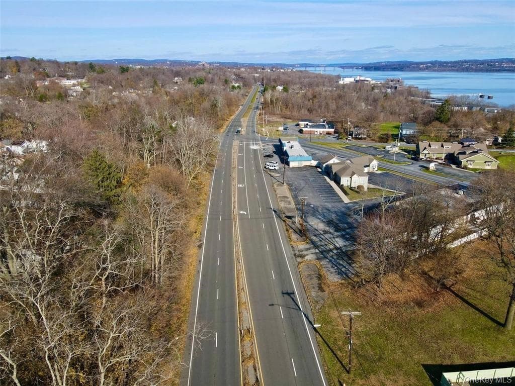 3054 Us Route 9w thumbnail 4
