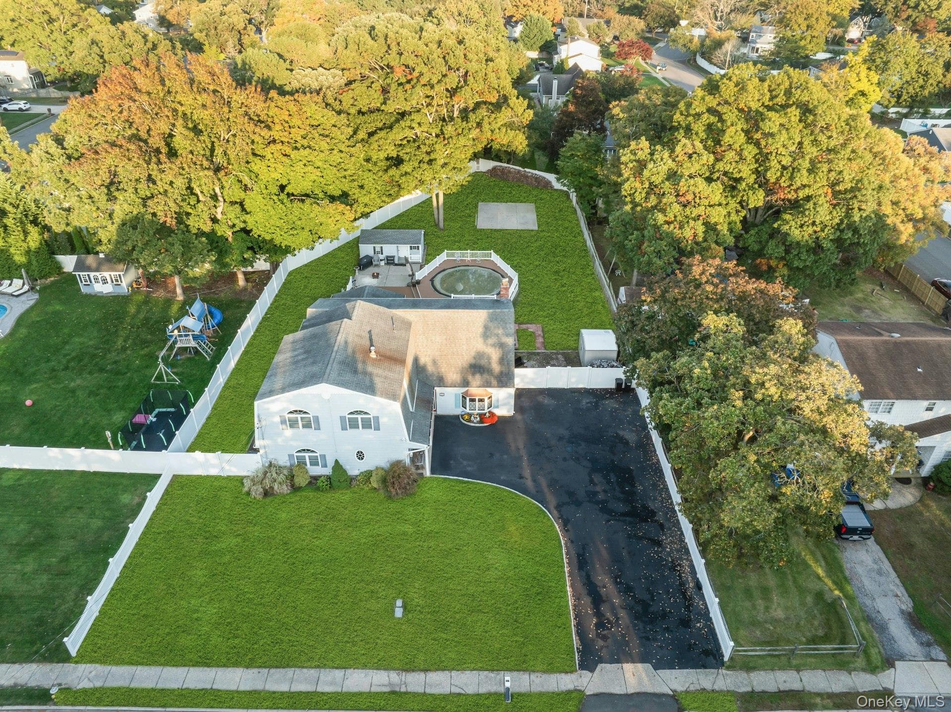 963 Sycamore Avenue thumbnail 3