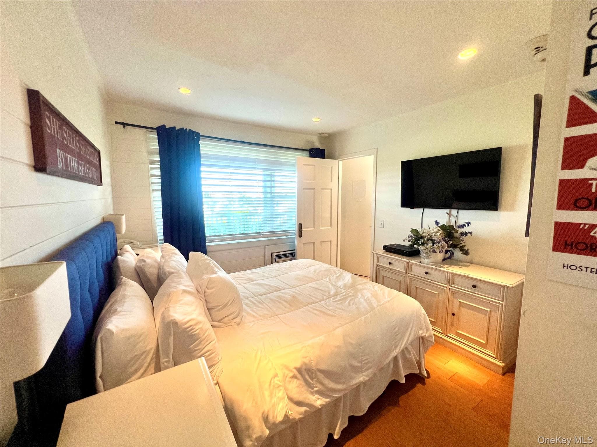 231 Dune Road Unit: 905 thumbnail 7