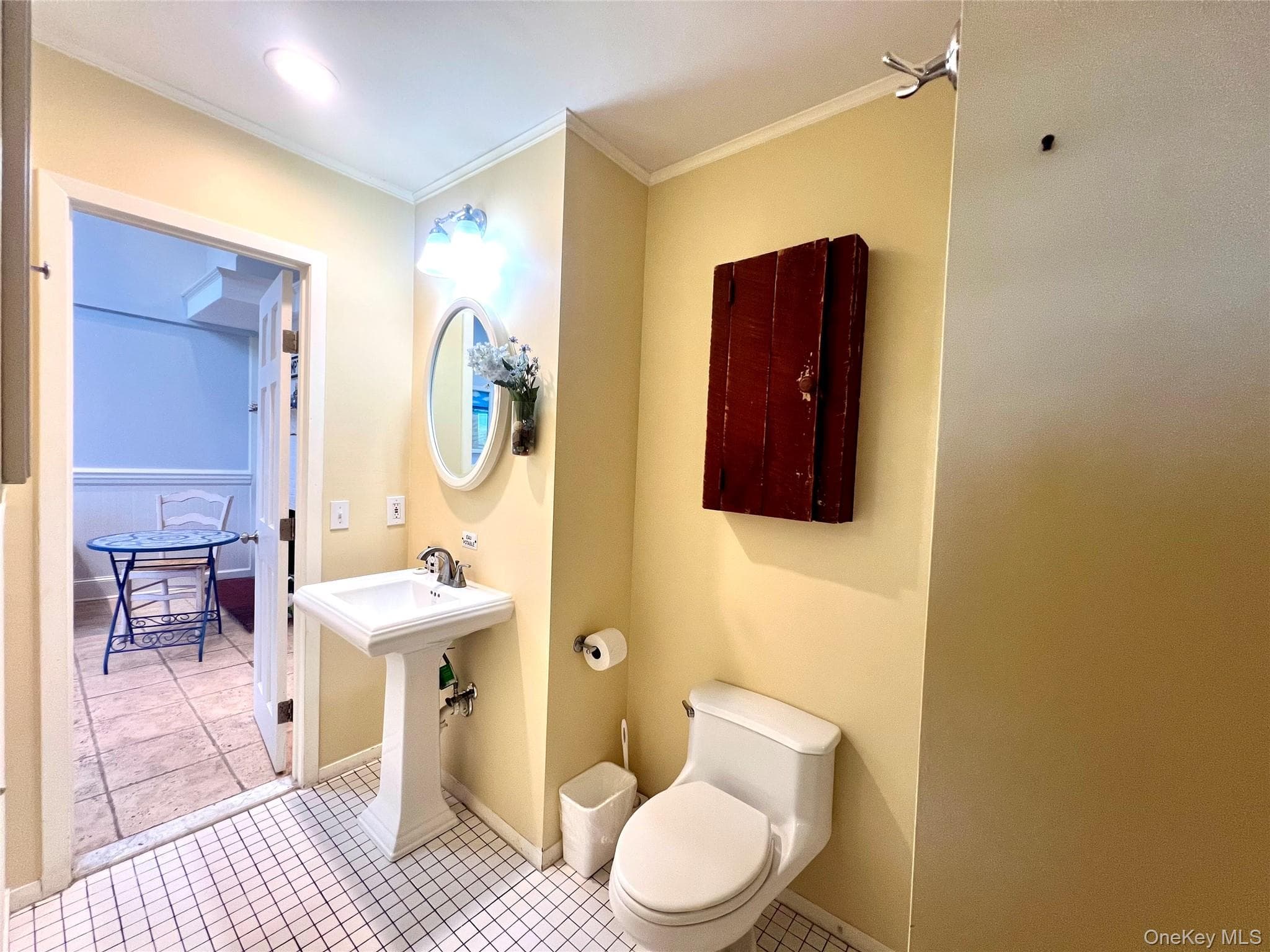 231 Dune Road Unit: 905 thumbnail 8
