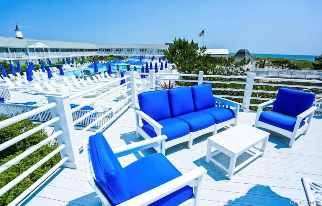 231 Dune Road Unit: 905 thumbnail 17
