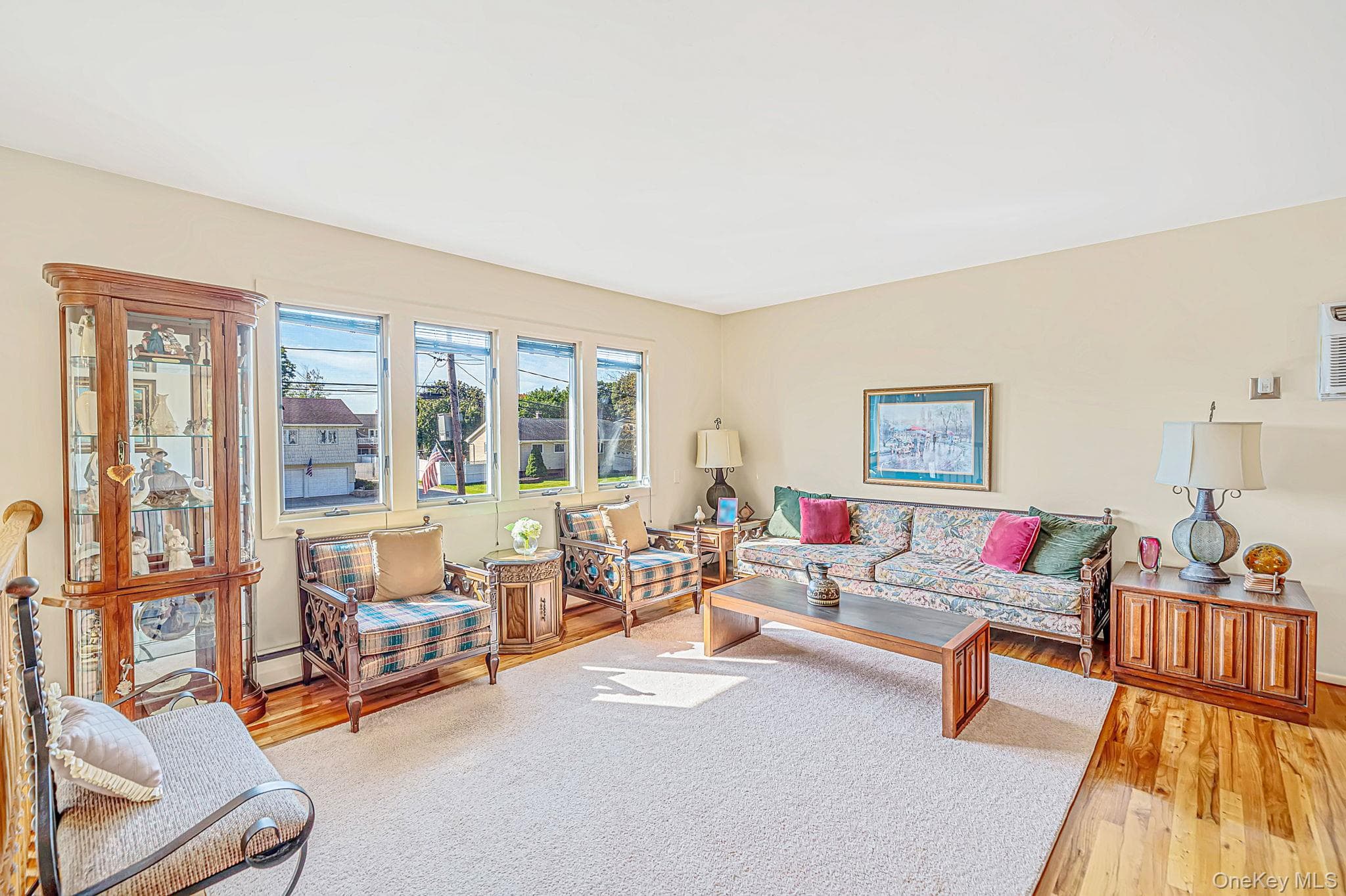 251 Manhasset Street thumbnail 4