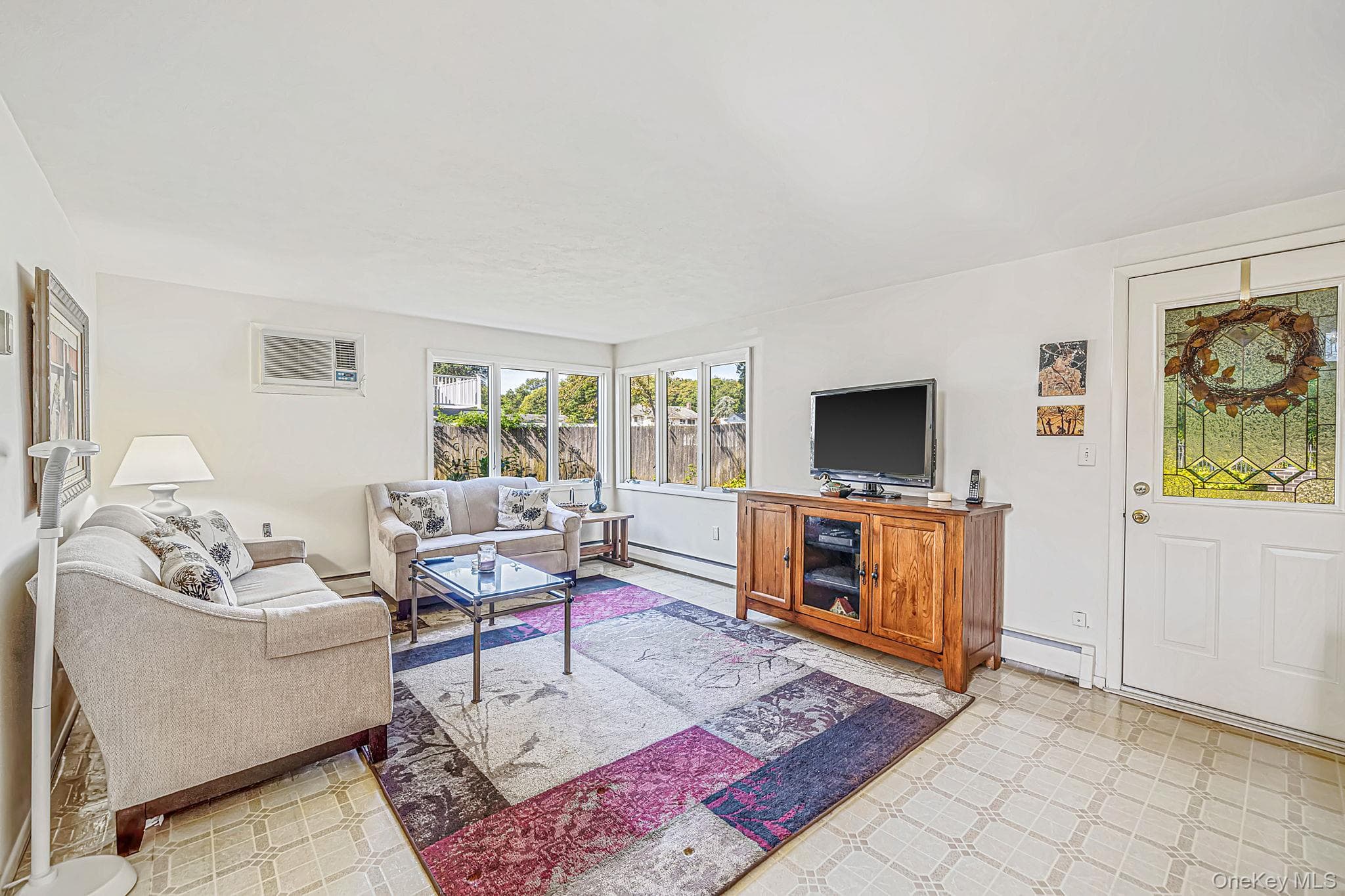 251 Manhasset Street thumbnail 18