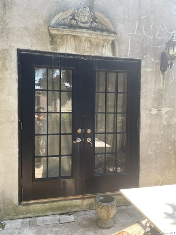 695 Saint Johns Place thumbnail 9