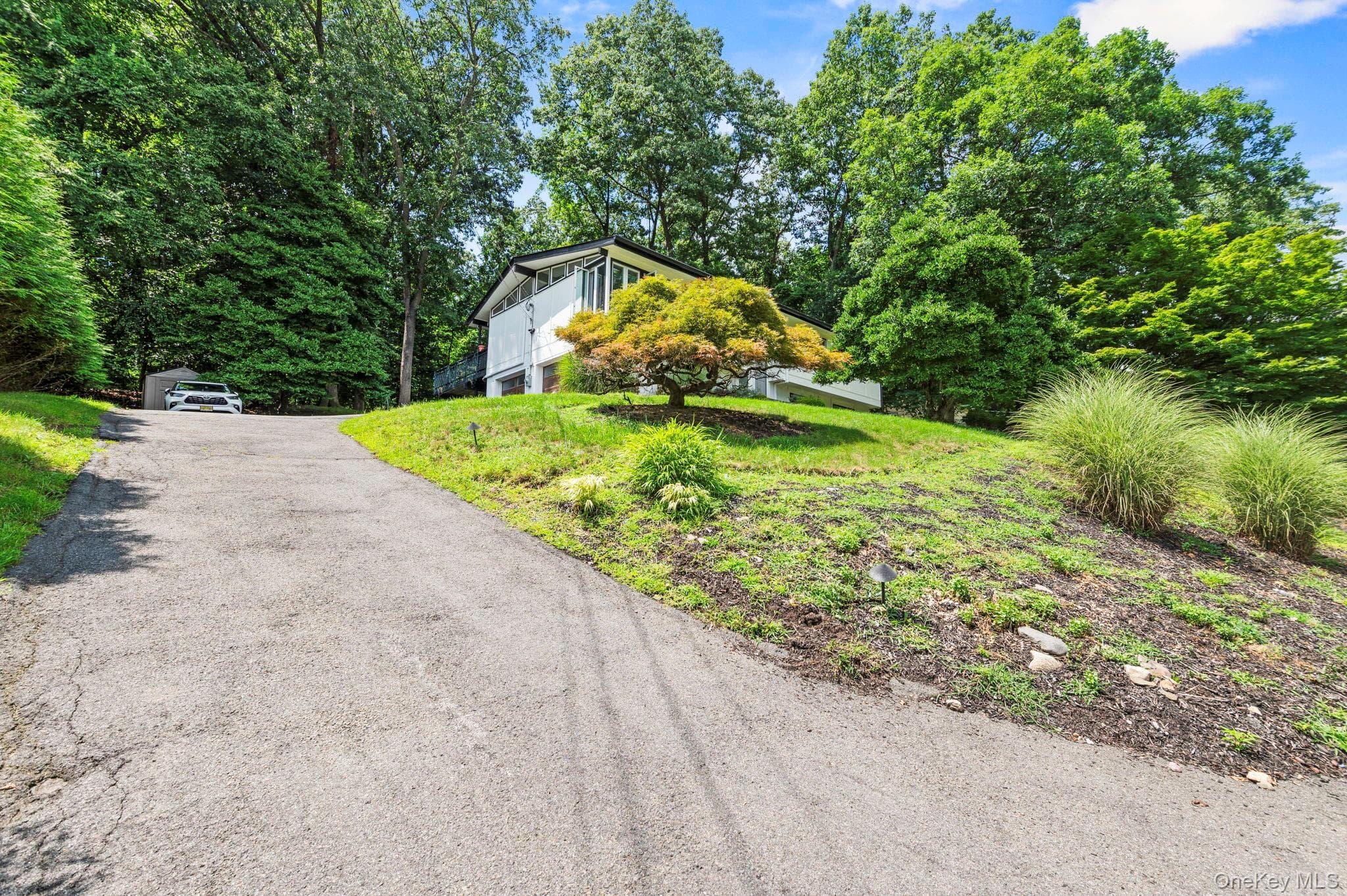 25 Ackerman Avenue thumbnail 2
