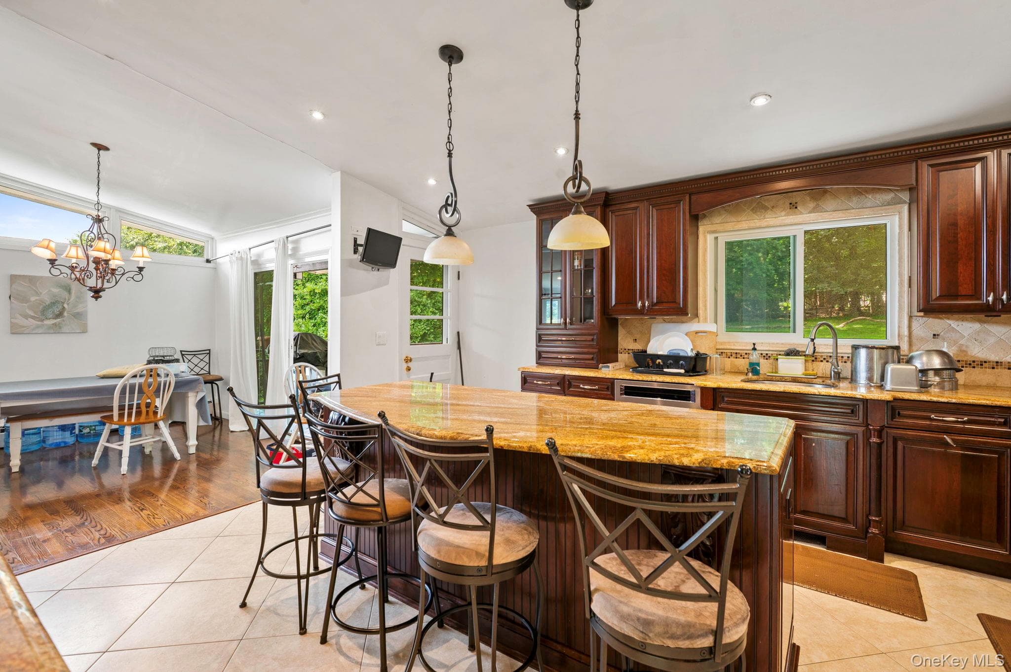 25 Ackerman Avenue thumbnail 16