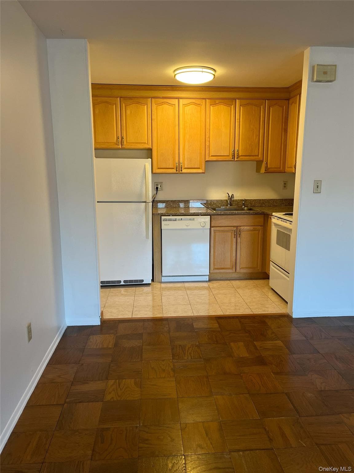1840 Crompond Road Unit: 9B7 thumbnail 5