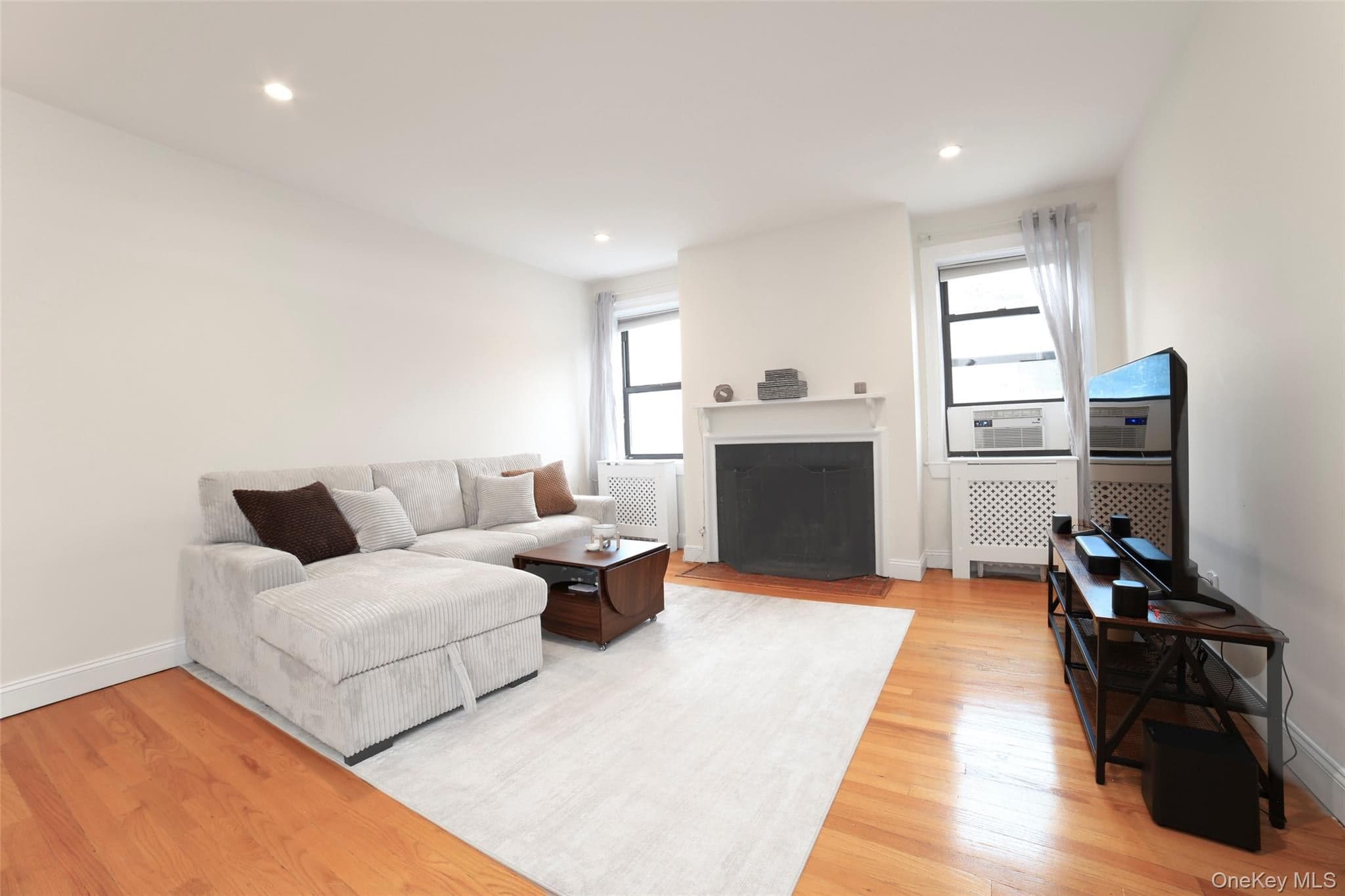 68 E Hartsdale Avenue Unit: 5E, Hartsdale