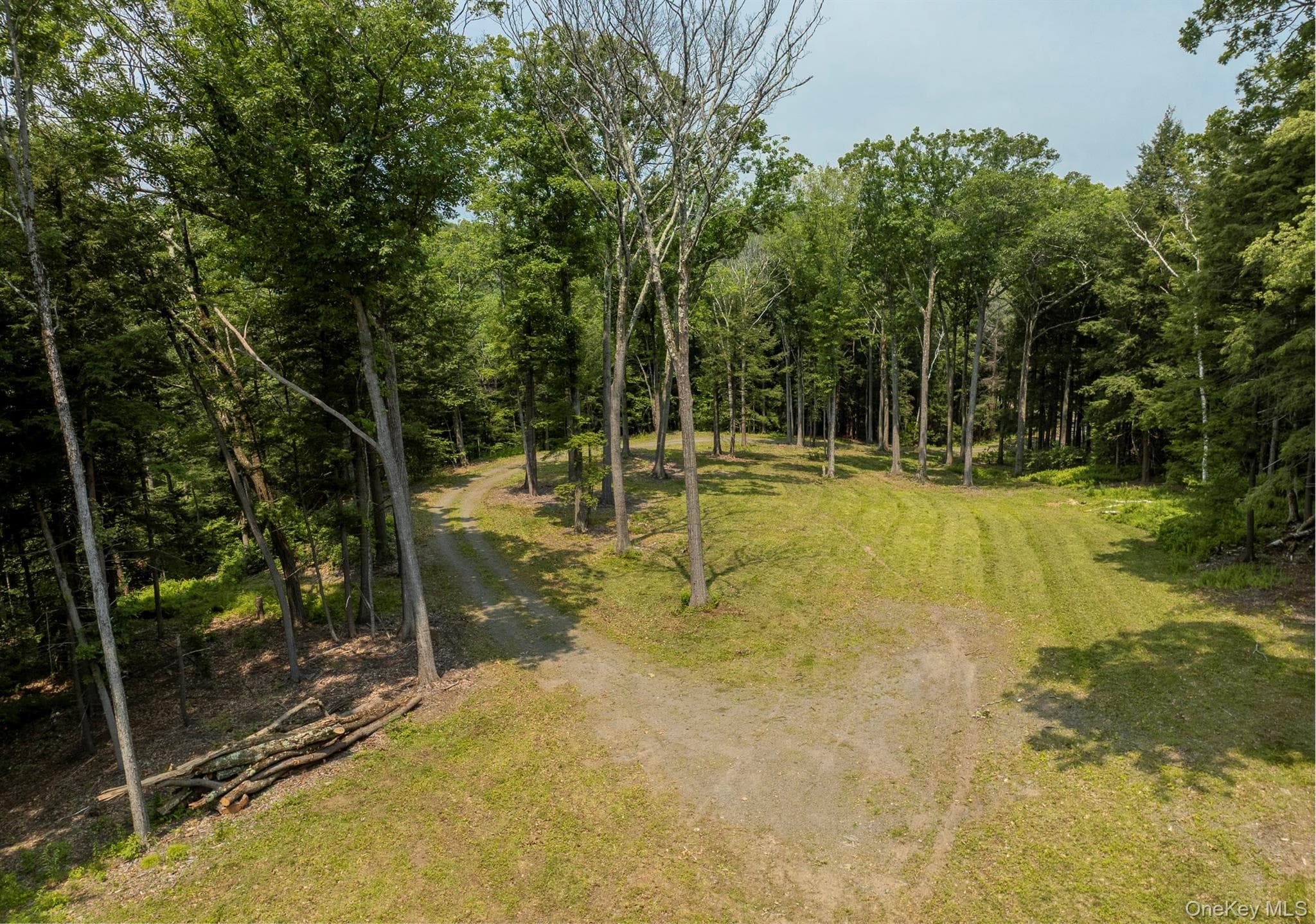 276 E Hill Road photo 1