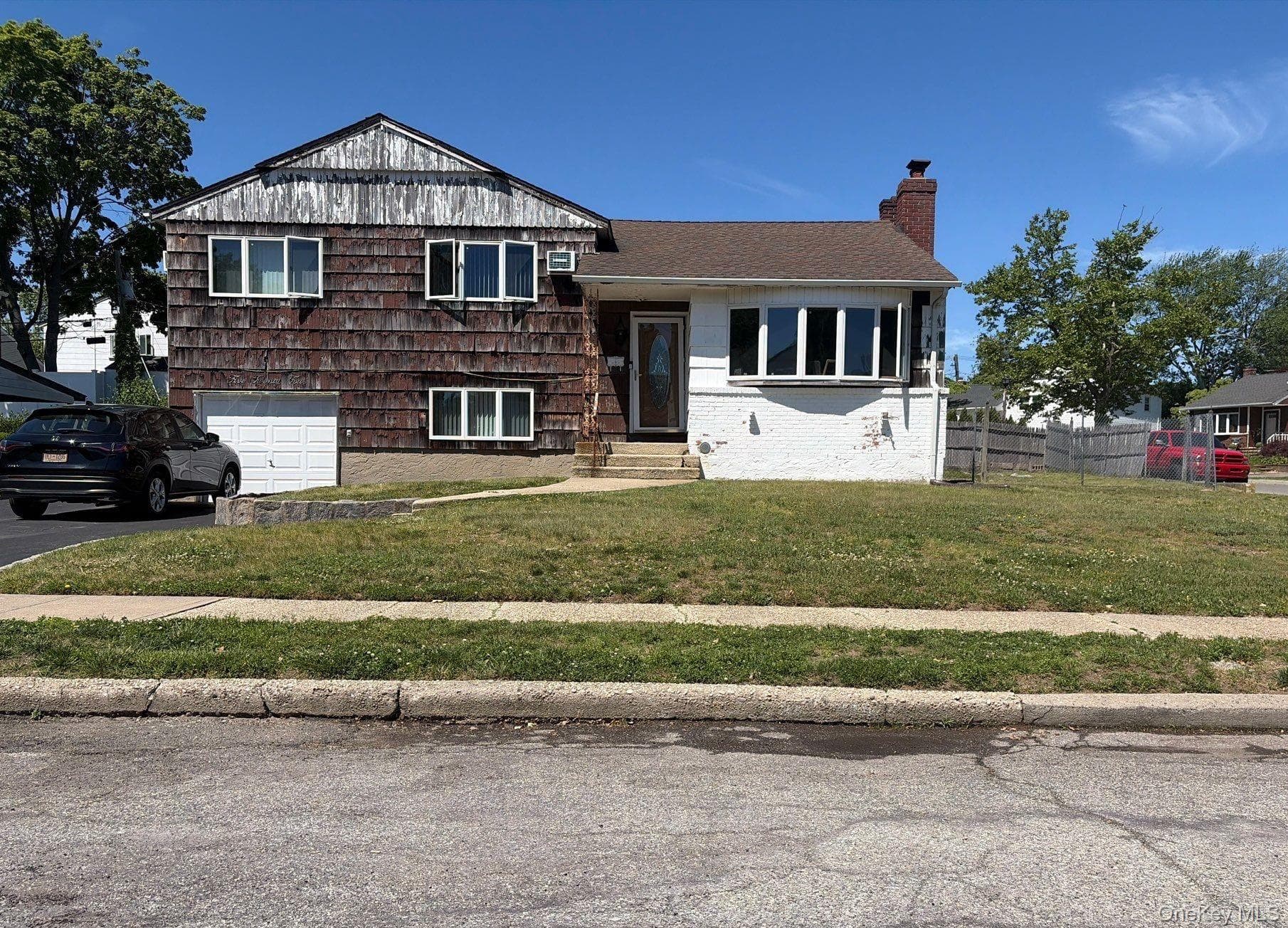 524 Pontiac Road thumbnail 4