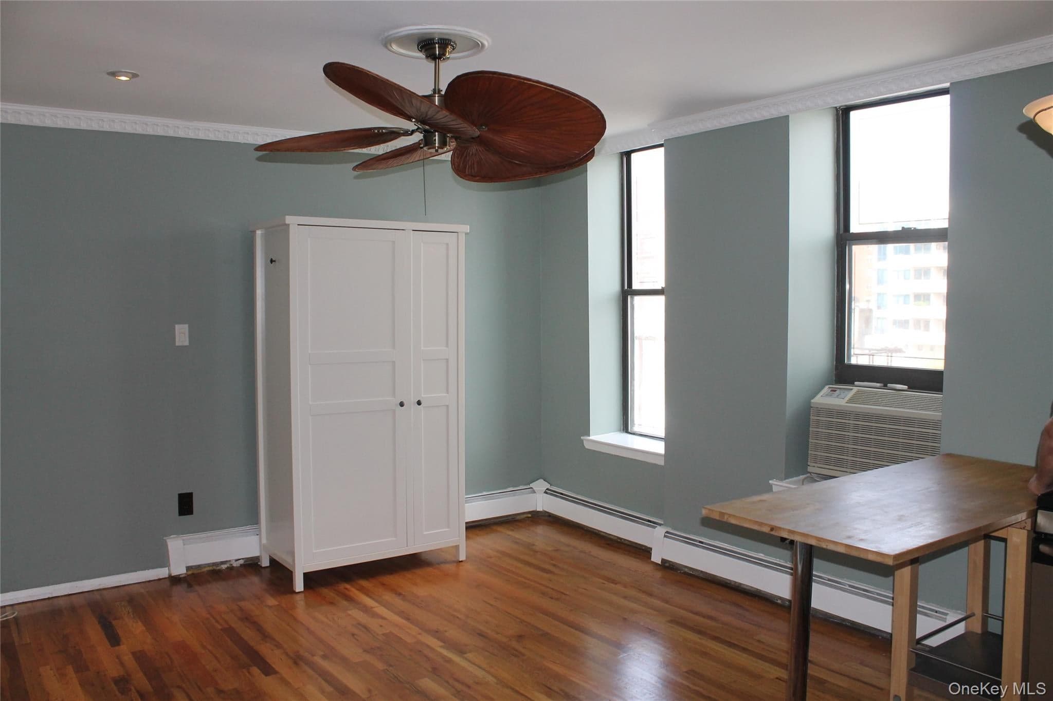 14-23 31 Avenue Unit: 4C thumbnail 4