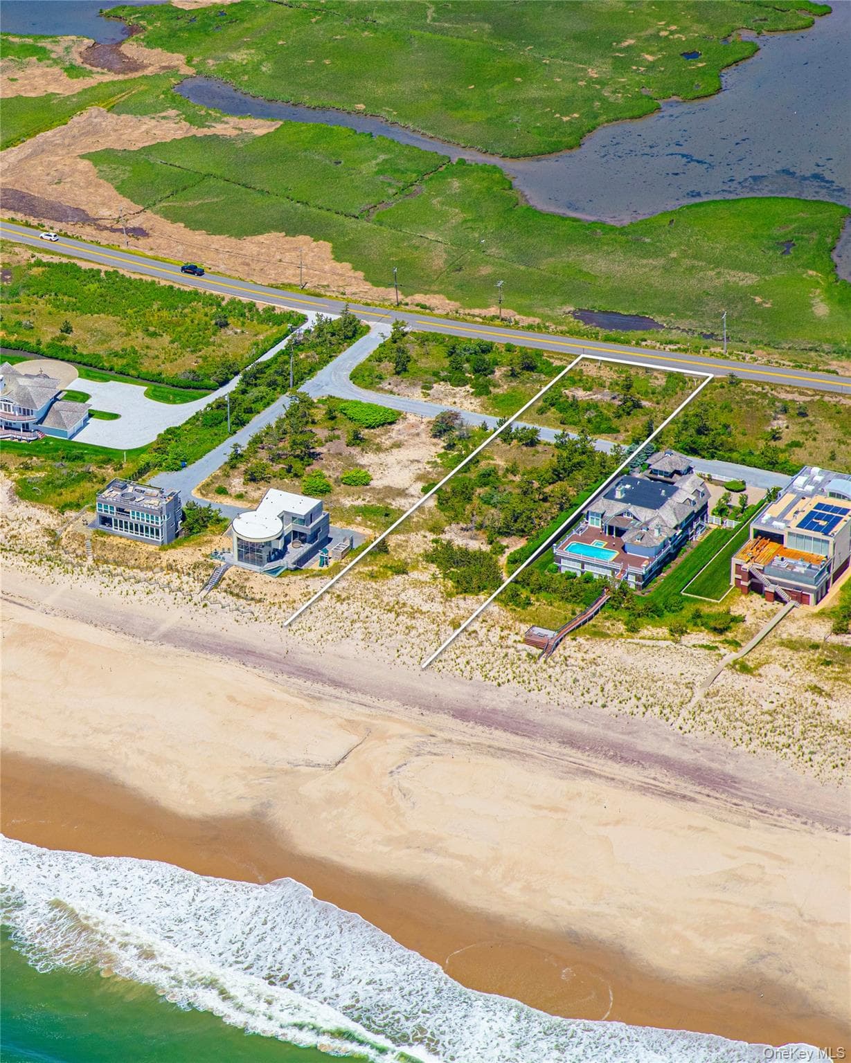71A Dune Road thumbnail 2