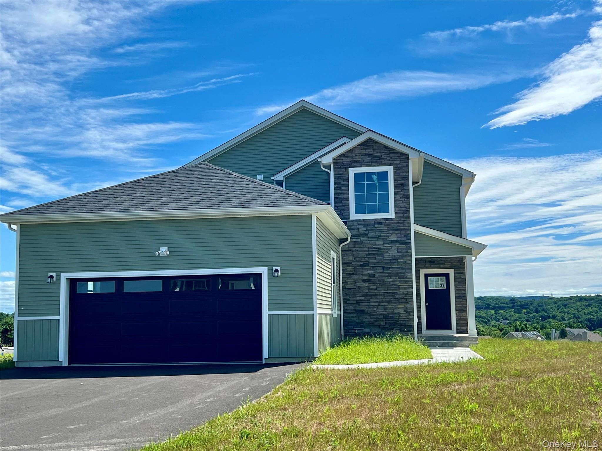38 Dartmouth Drive thumbnail 2