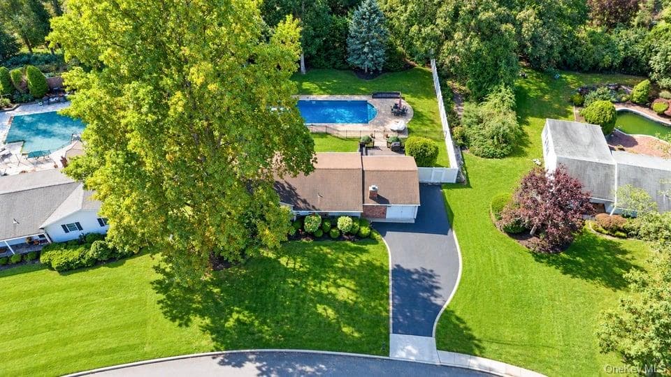 130 Rocky Point Landing Road, Rocky Point