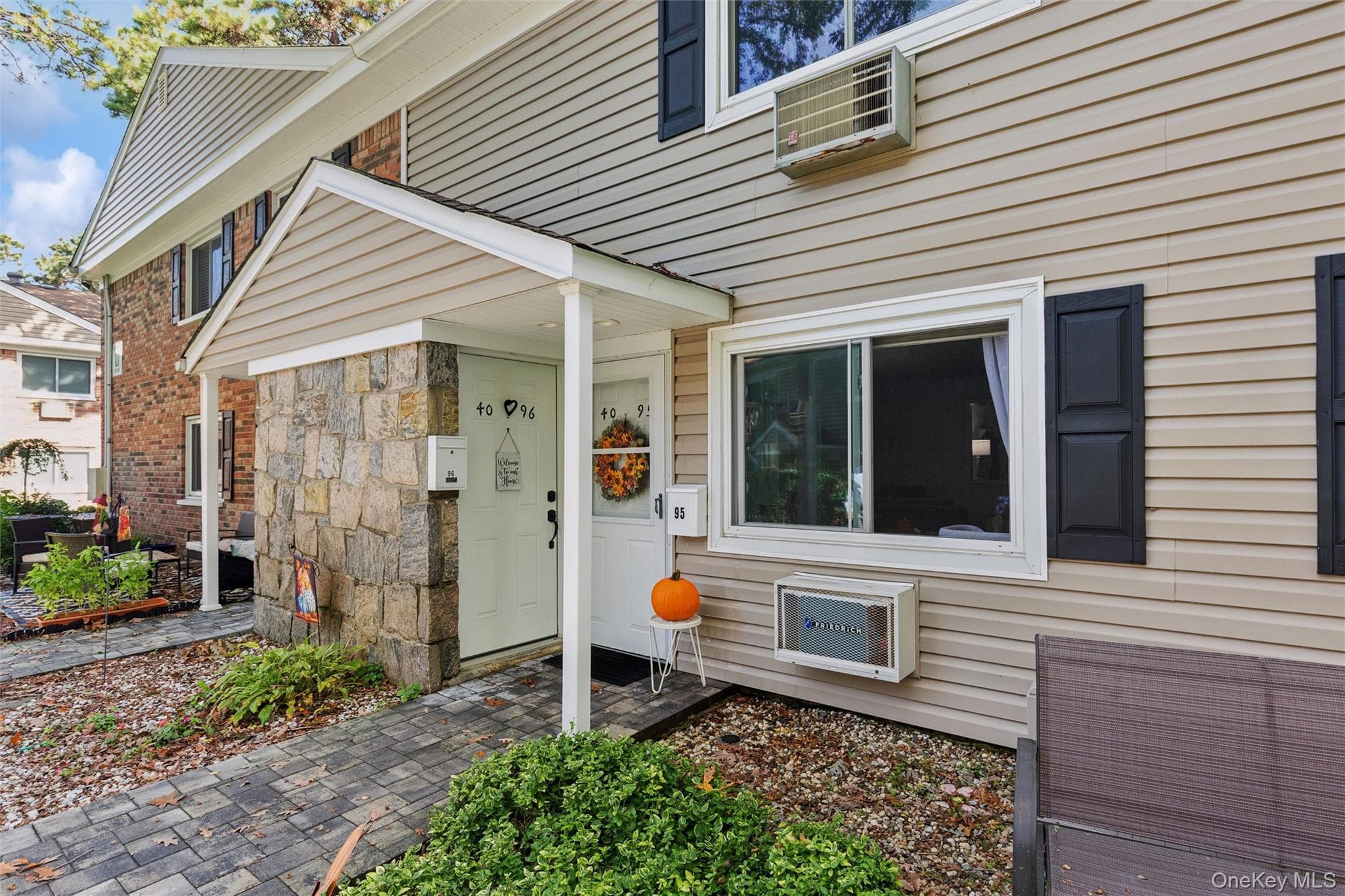 40 W 4th Street Unit: 95, Patchogue