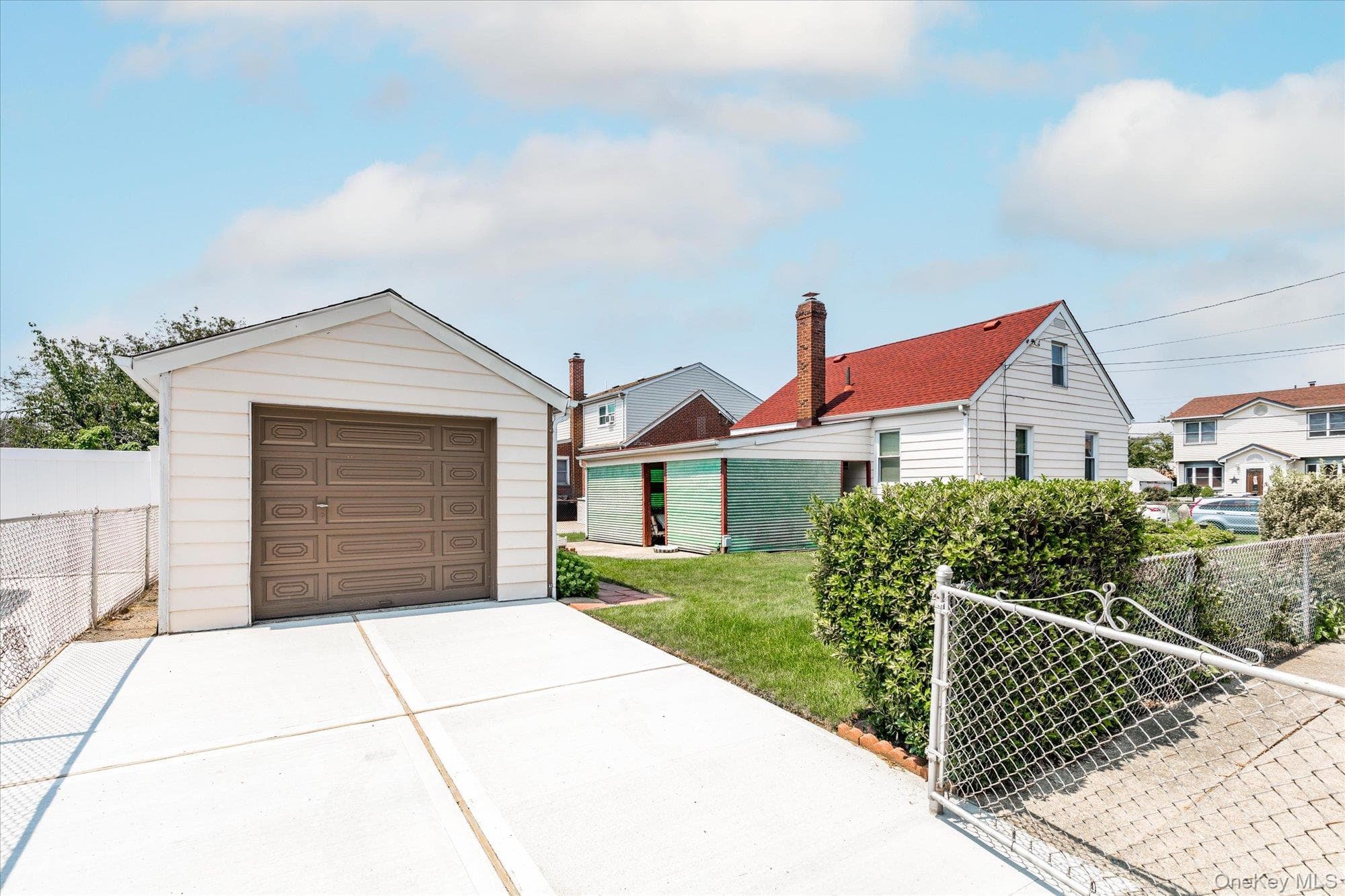 1267 Nelson Street thumbnail 3