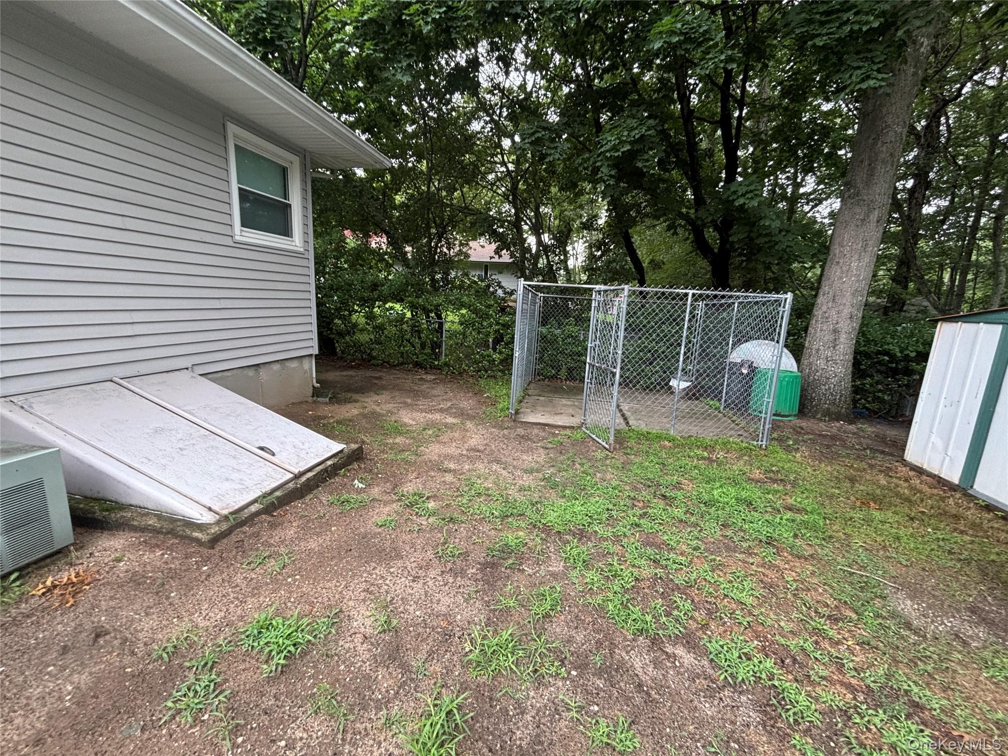 72 Fanning Boulevard thumbnail 32