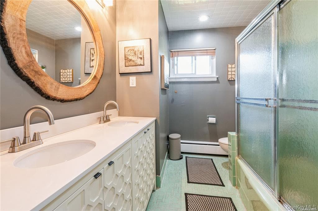 1040 Cedarhurst Street thumbnail 7