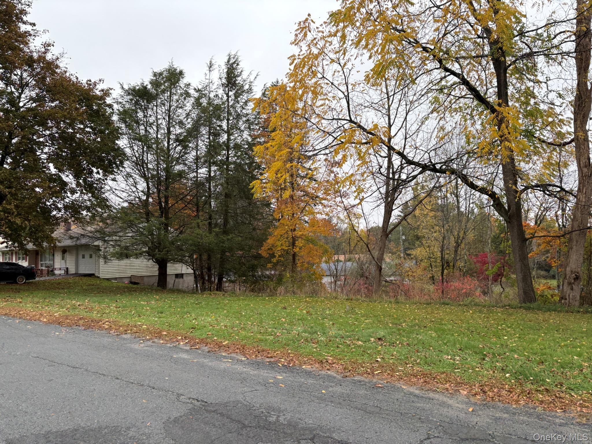 Fairway Avenue thumbnail 3