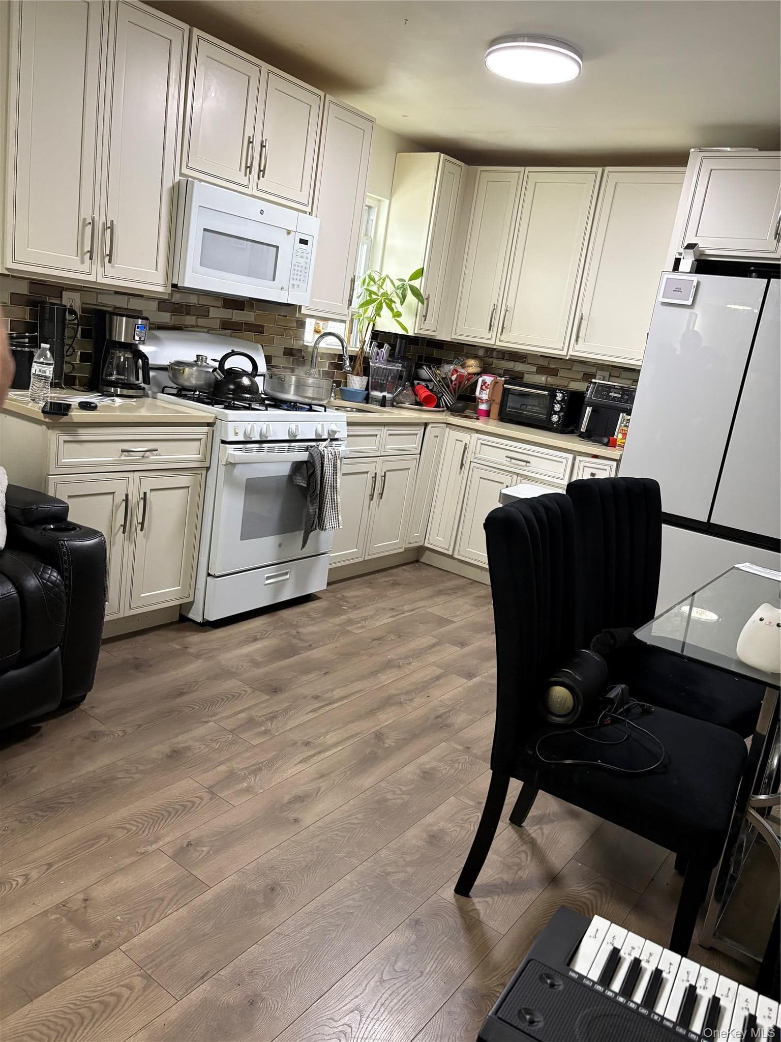 21830 110th Avenue thumbnail 15
