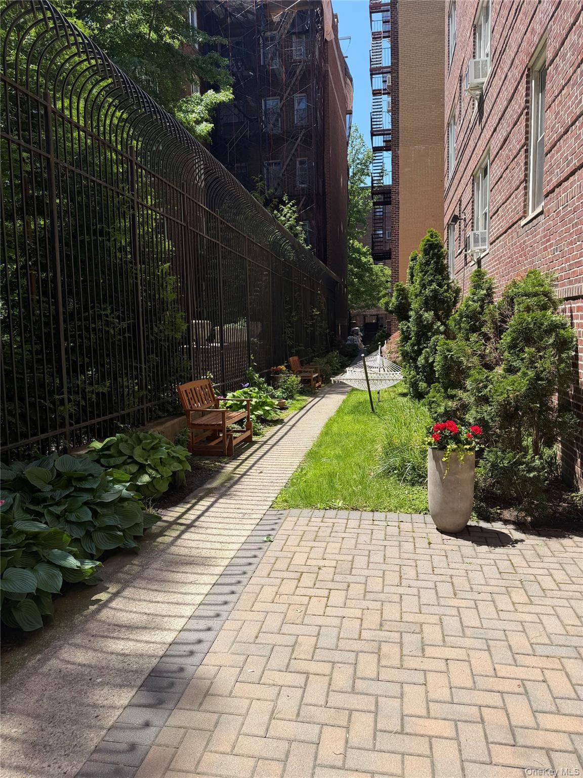 76-12 35th Avenue Unit: 5k thumbnail 8