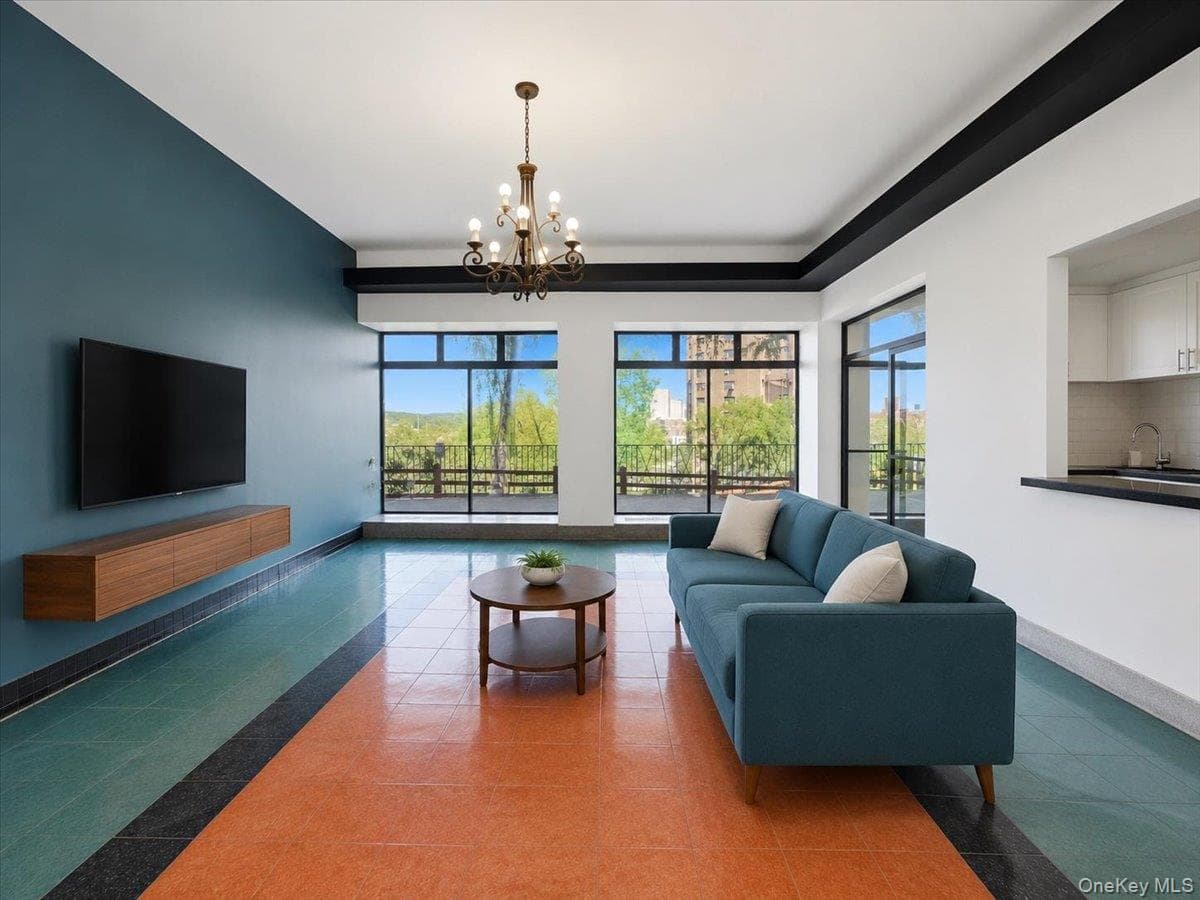 2630 Kingsbridge Terrace Unit: 3A thumbnail 17