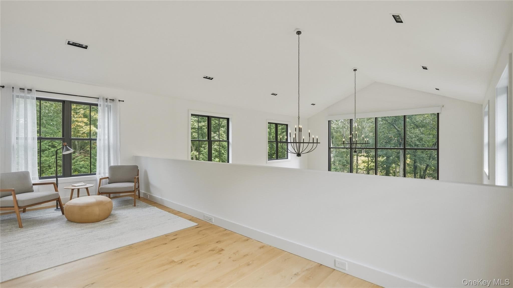 2 Bayview Avenue thumbnail 22