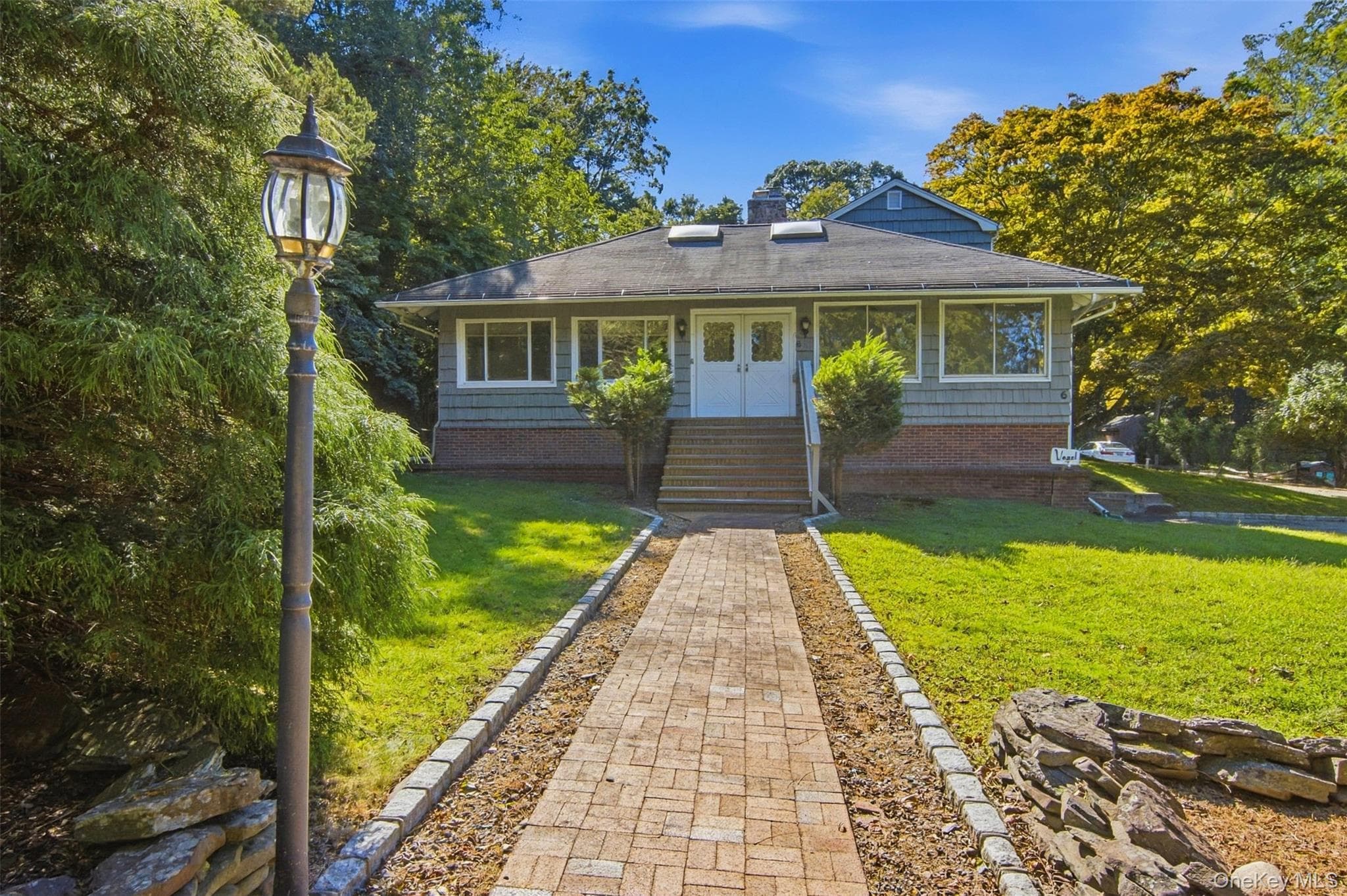 6 Barnhart Place photo 1